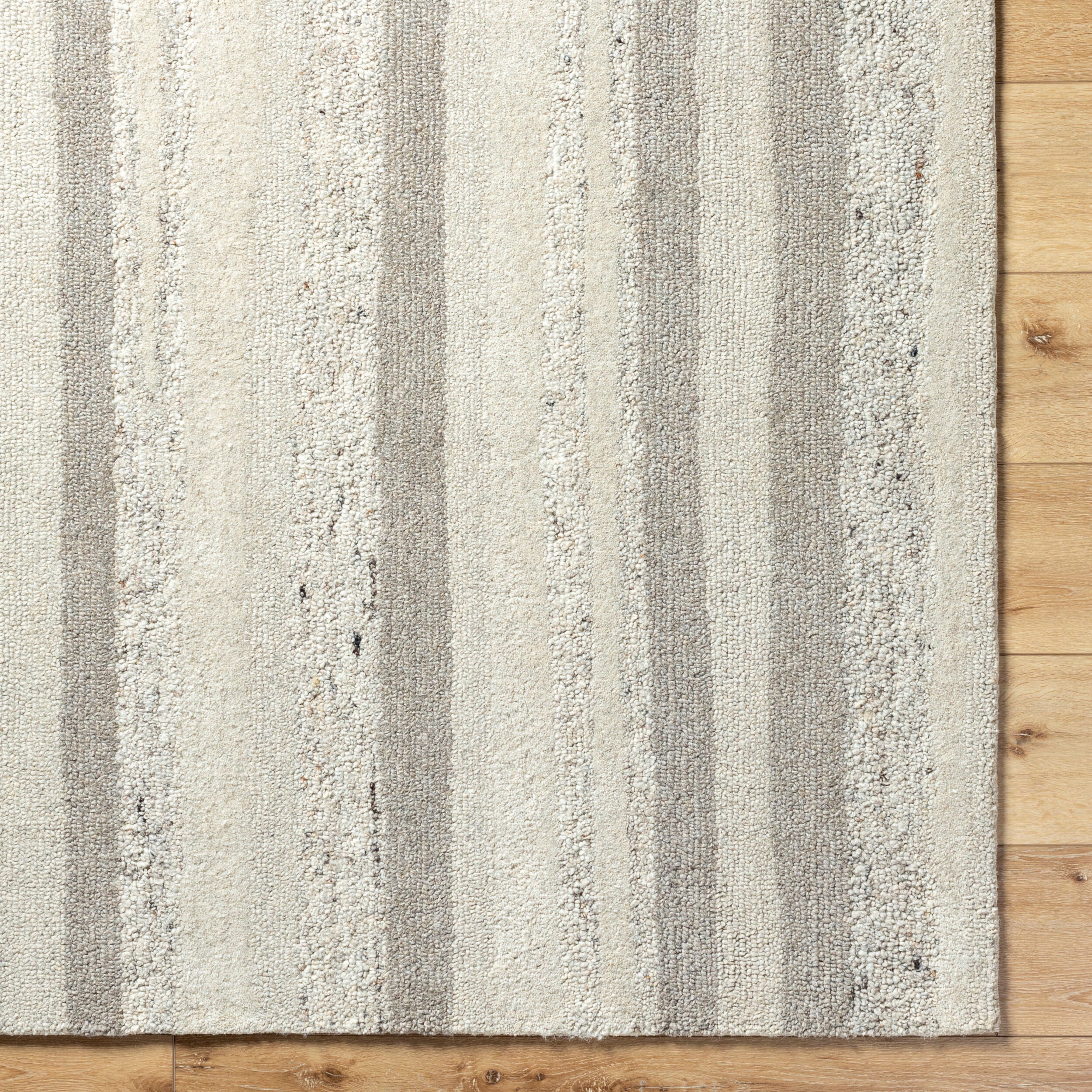 LIVABLISS Divine DVN-2302 Area Rug