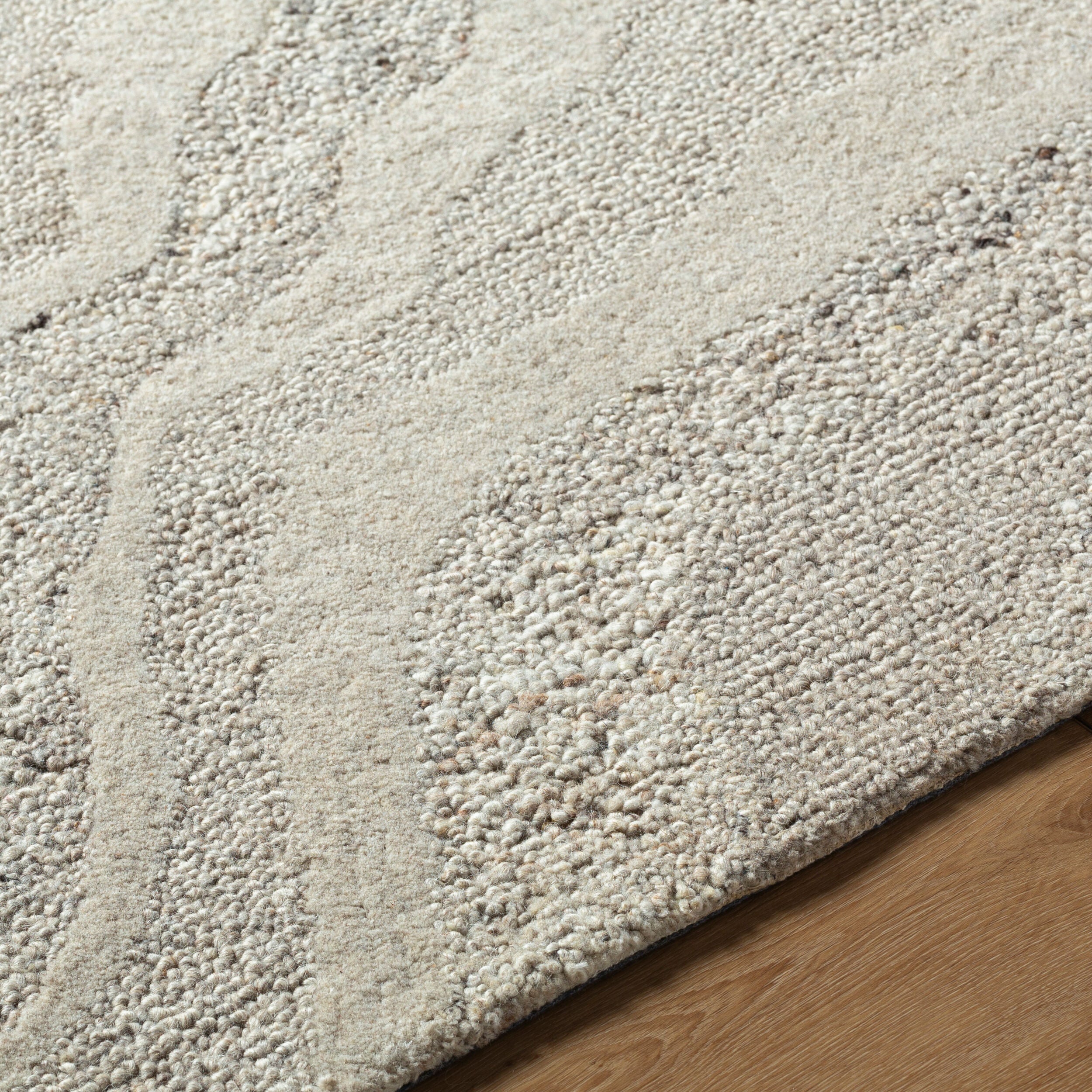 LIVABLISS Divine DVN-2303 Area Rug