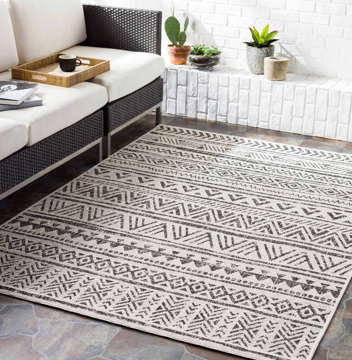 LIVABLISS Eagean EAG-2347 Black Area Rug