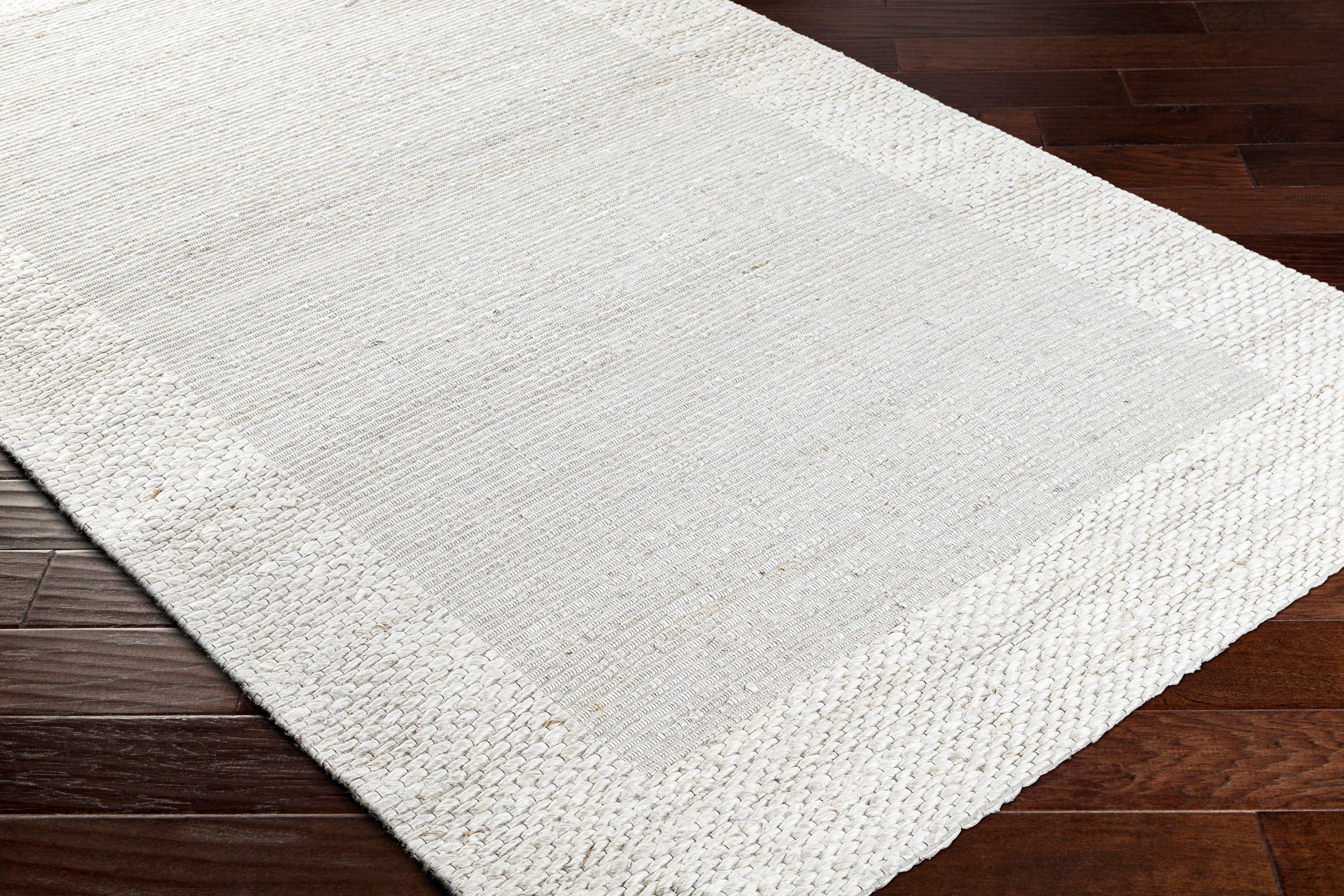LIVABLISS Edirne EDE-2300 Area Rug