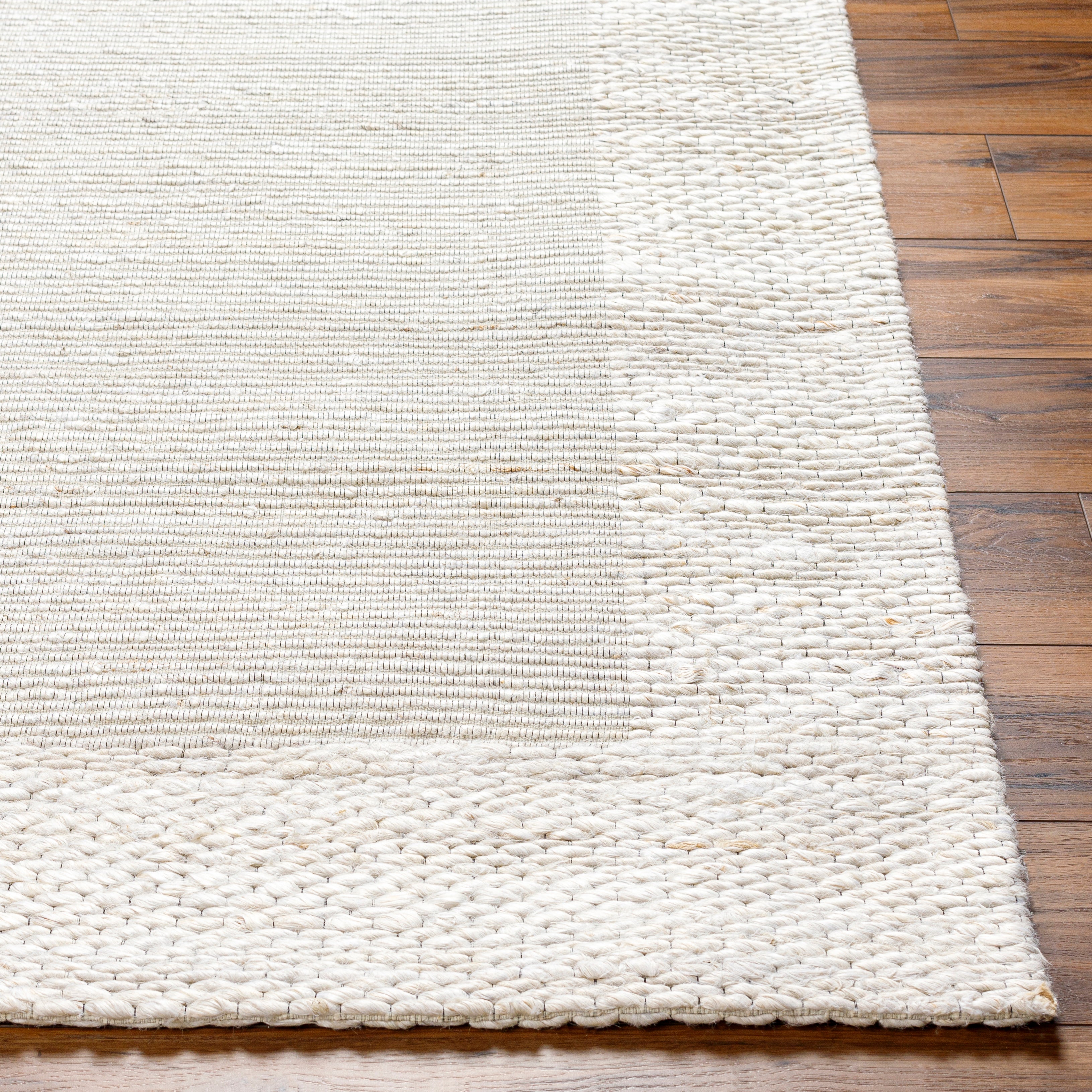 LIVABLISS Edirne EDE-2300 Area Rug