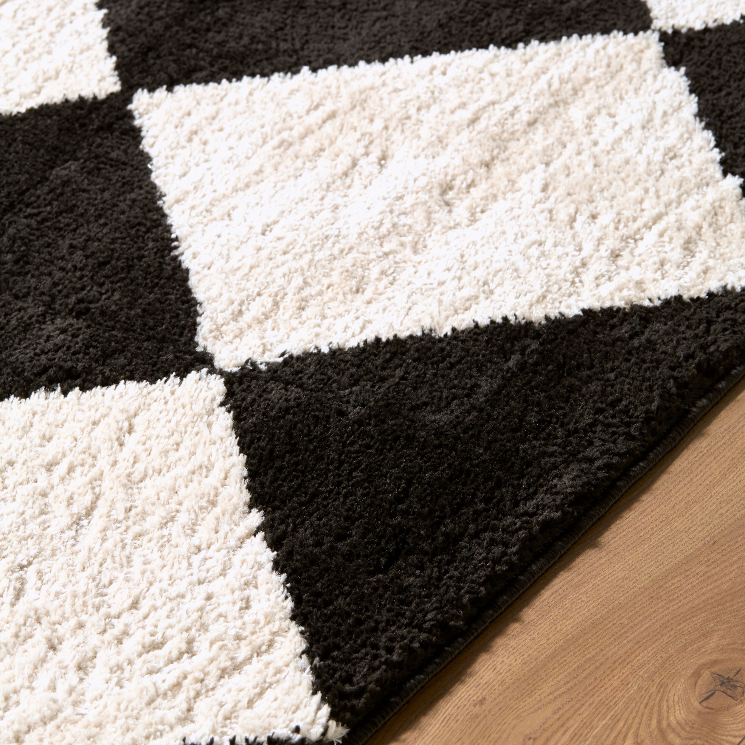 Elle Decor x Livabliss Rivoli EDRV-2305 Black Area Rug