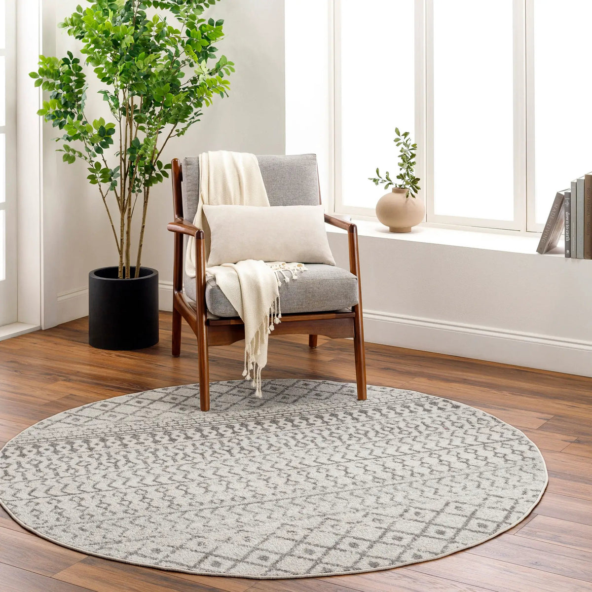 LIVABLISS Elaziz ELZ-2369 Cream Area Rug
