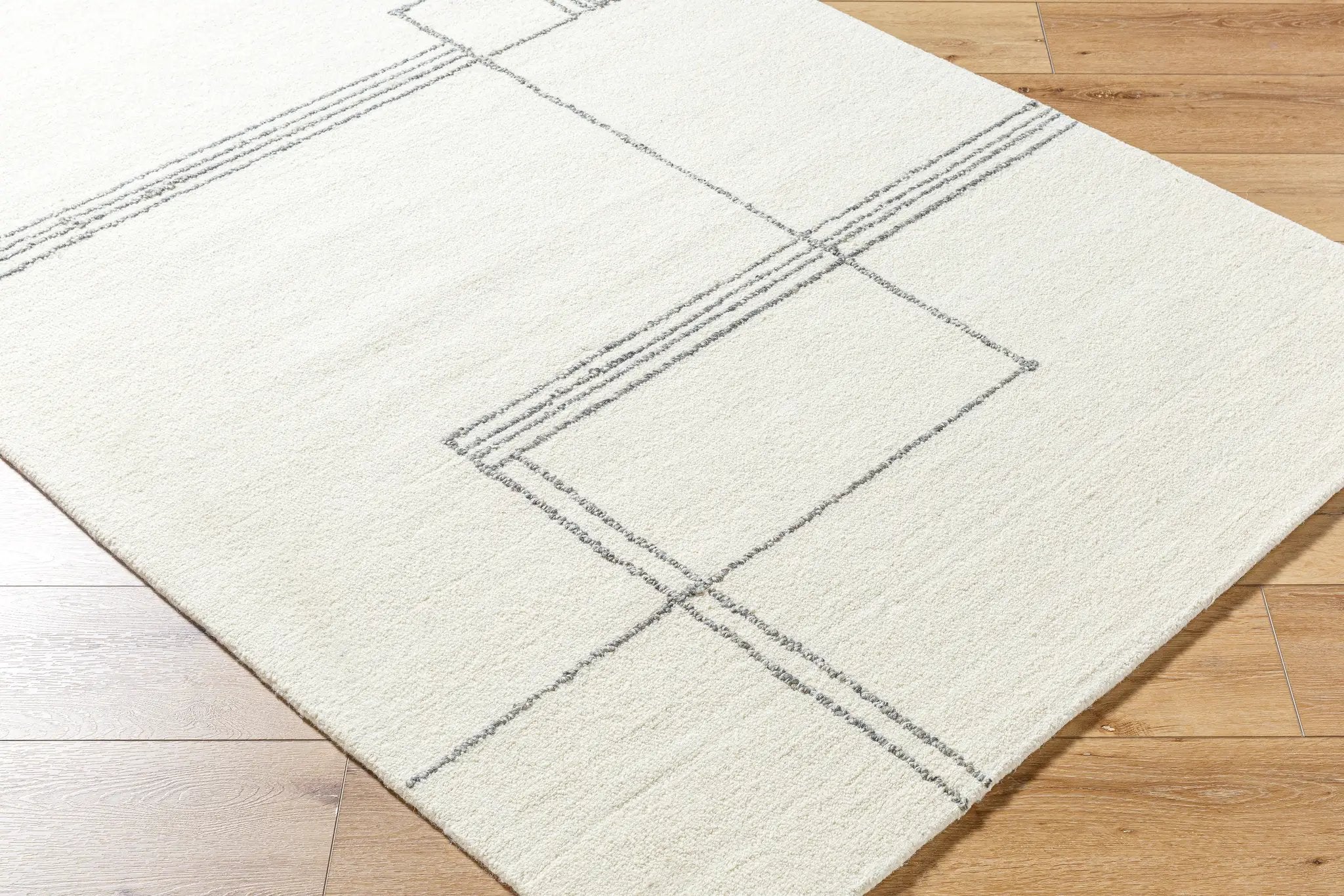 Falcao FAC-2302 Ivory Area Rug by LIVABLISS