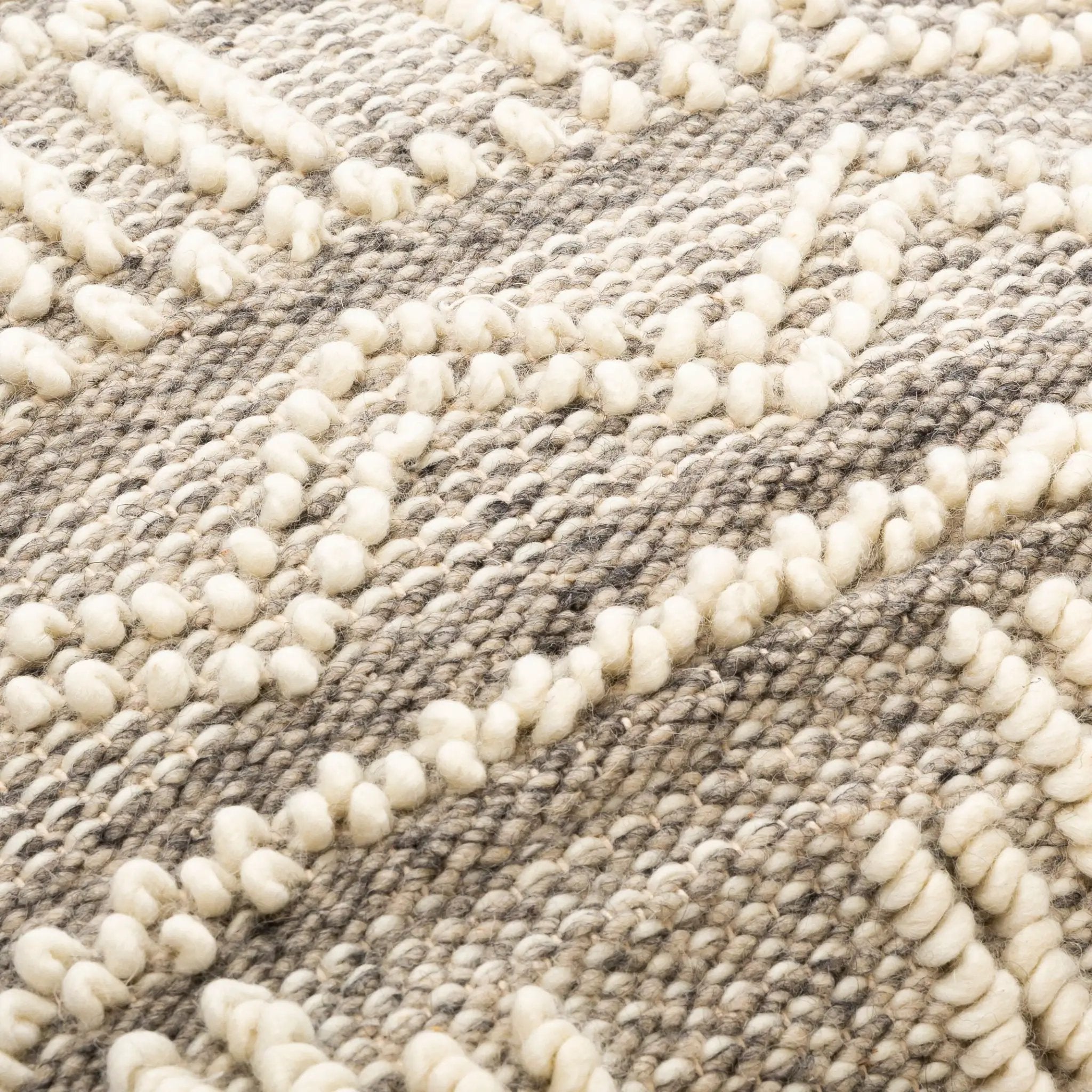 Faroe FAO-002 Lumbar Pillow by LIVABLISS