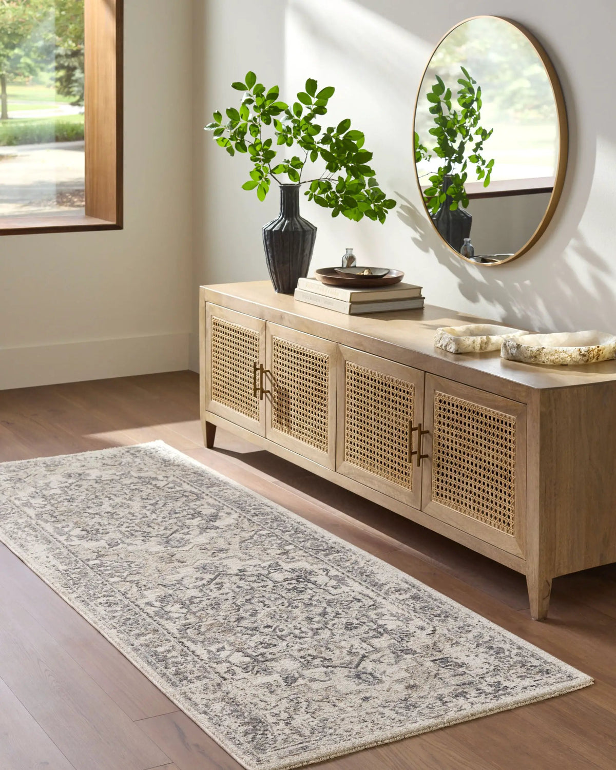 LIVABLISS Gakko GKK-2314 Cream Area Rug