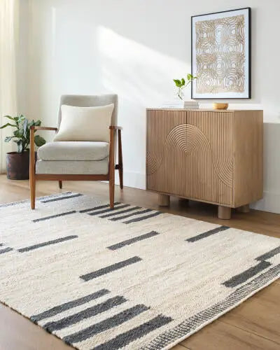 Granada GND-2330 Black Area Rug by LIVABLISS