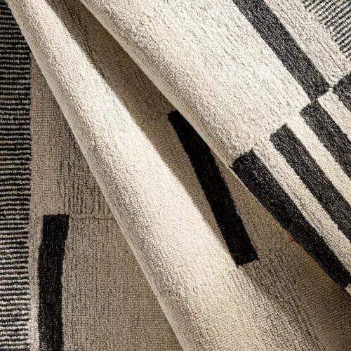 Granada GND-2330 Black Area Rug by LIVABLISS