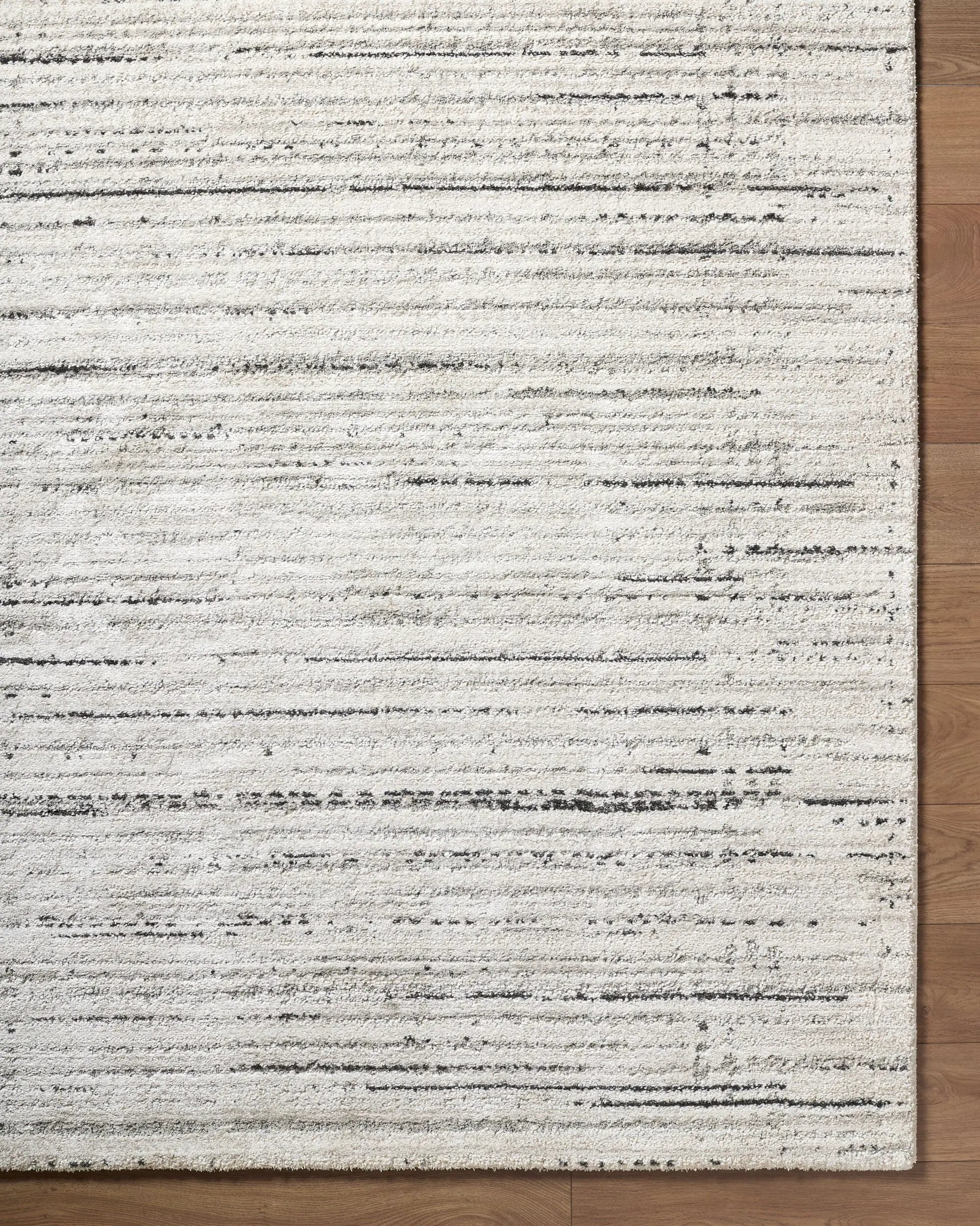 Gavic GVC-2323 White Area Rug by LIVABLISS