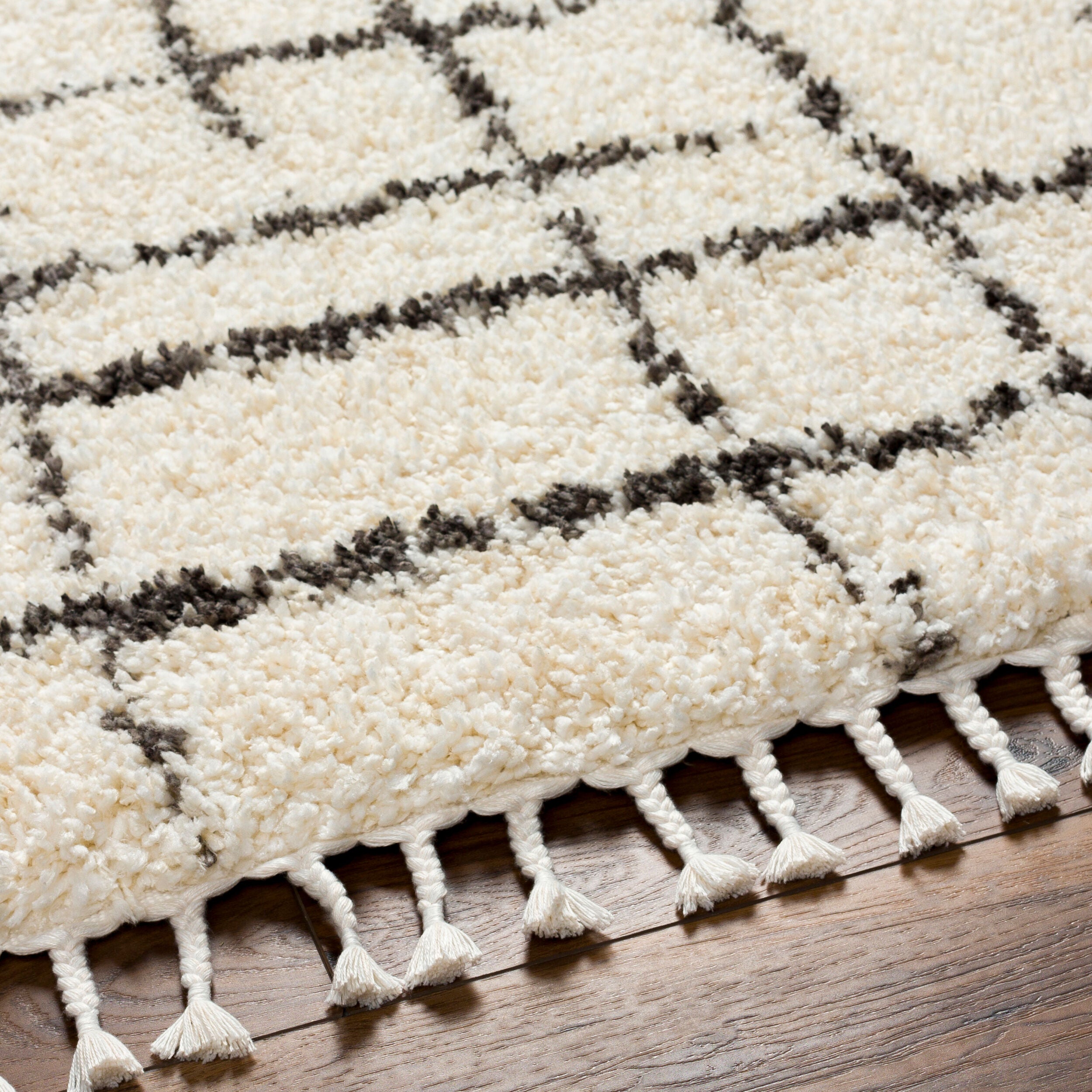 Surya Jakarta JKT-2300 White Area Rug by LIVABLISS