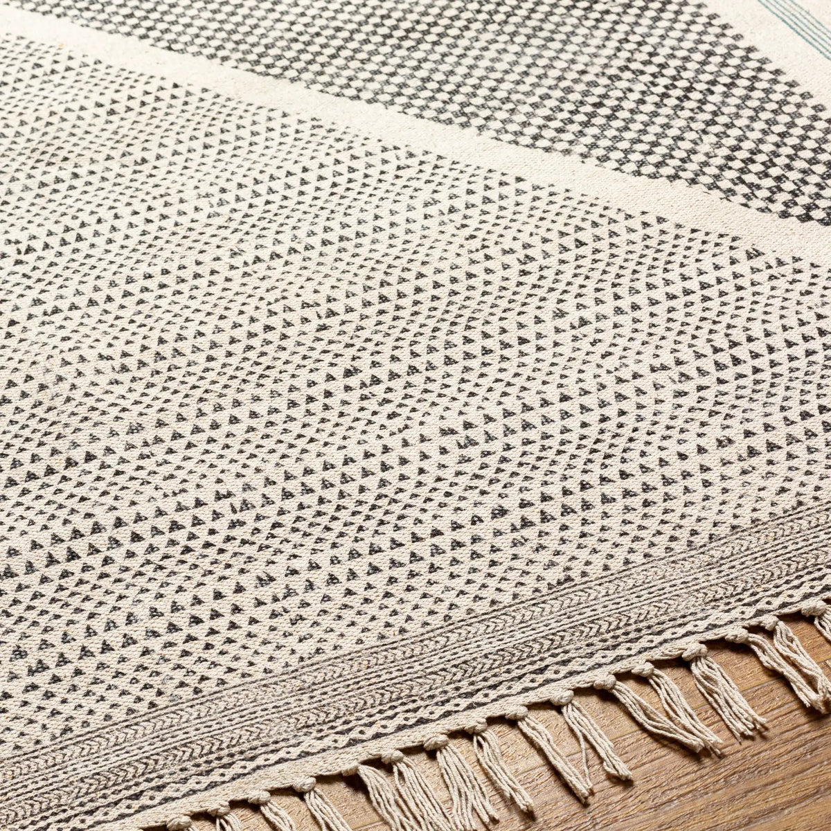 July JUY-2306 Black Area Rug by LIVABLISS
