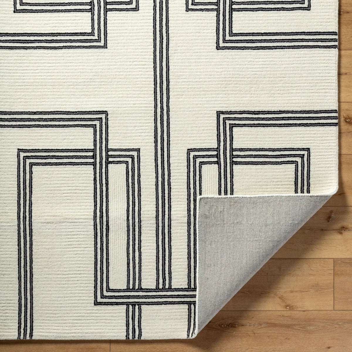 Rossi JWRS-2307 Ivory Area Rug by LIVABLISS