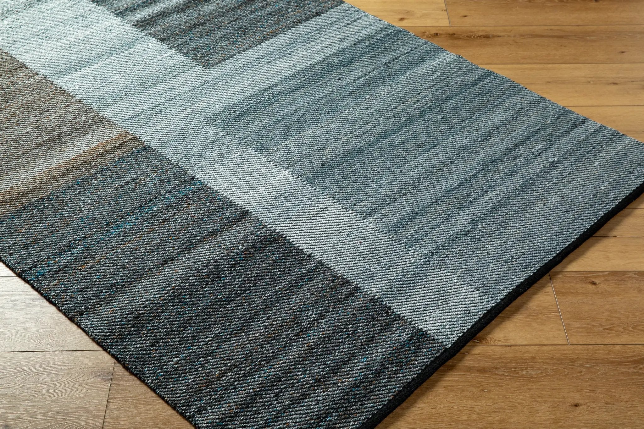 Jocelyn JYN-2302 Slate-Blue Area Rug by LIVABLISS