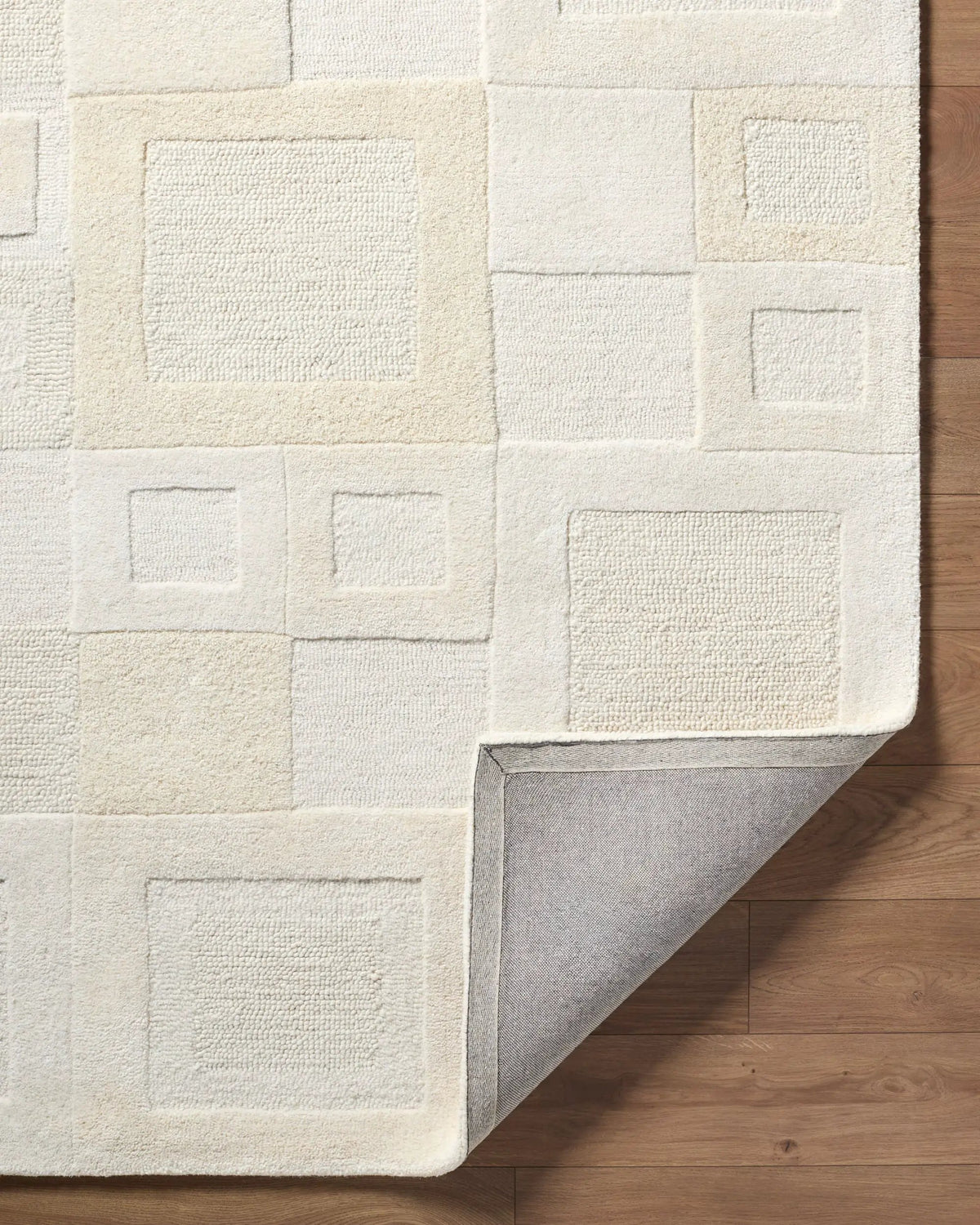 Kinsley KIS-2300 Ivory Area Rug by LIVABLISS