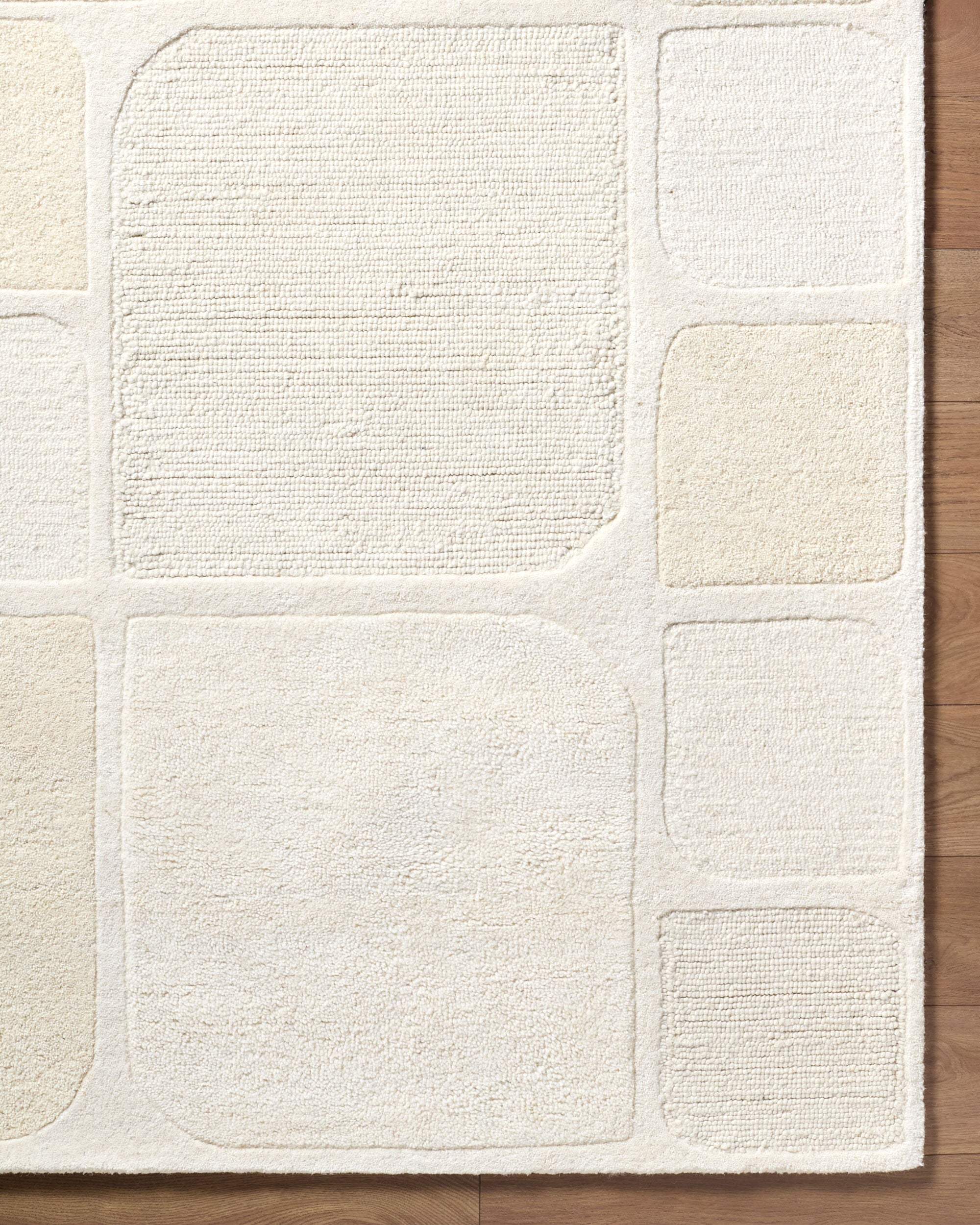 Surya Kinsley KIS-2302 Ivory Area Rug by LIVABLISS