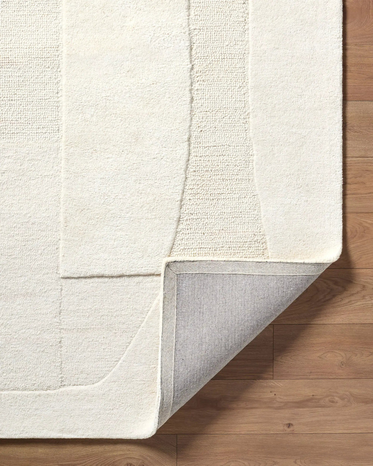Kinsley KIS-2303 Ivory Area Rug by LIVABLISS