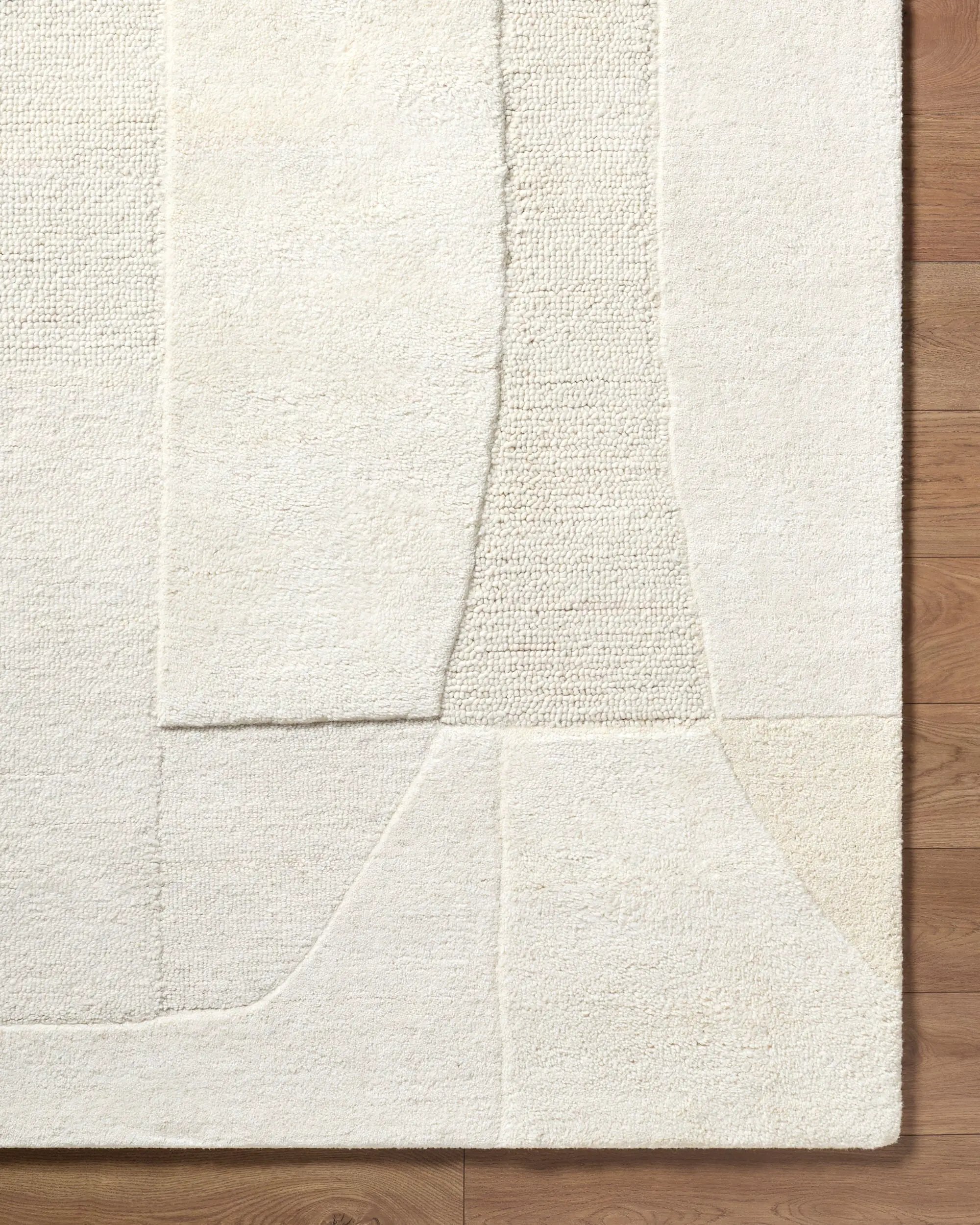 Kinsley KIS-2303 Ivory Area Rug by LIVABLISS