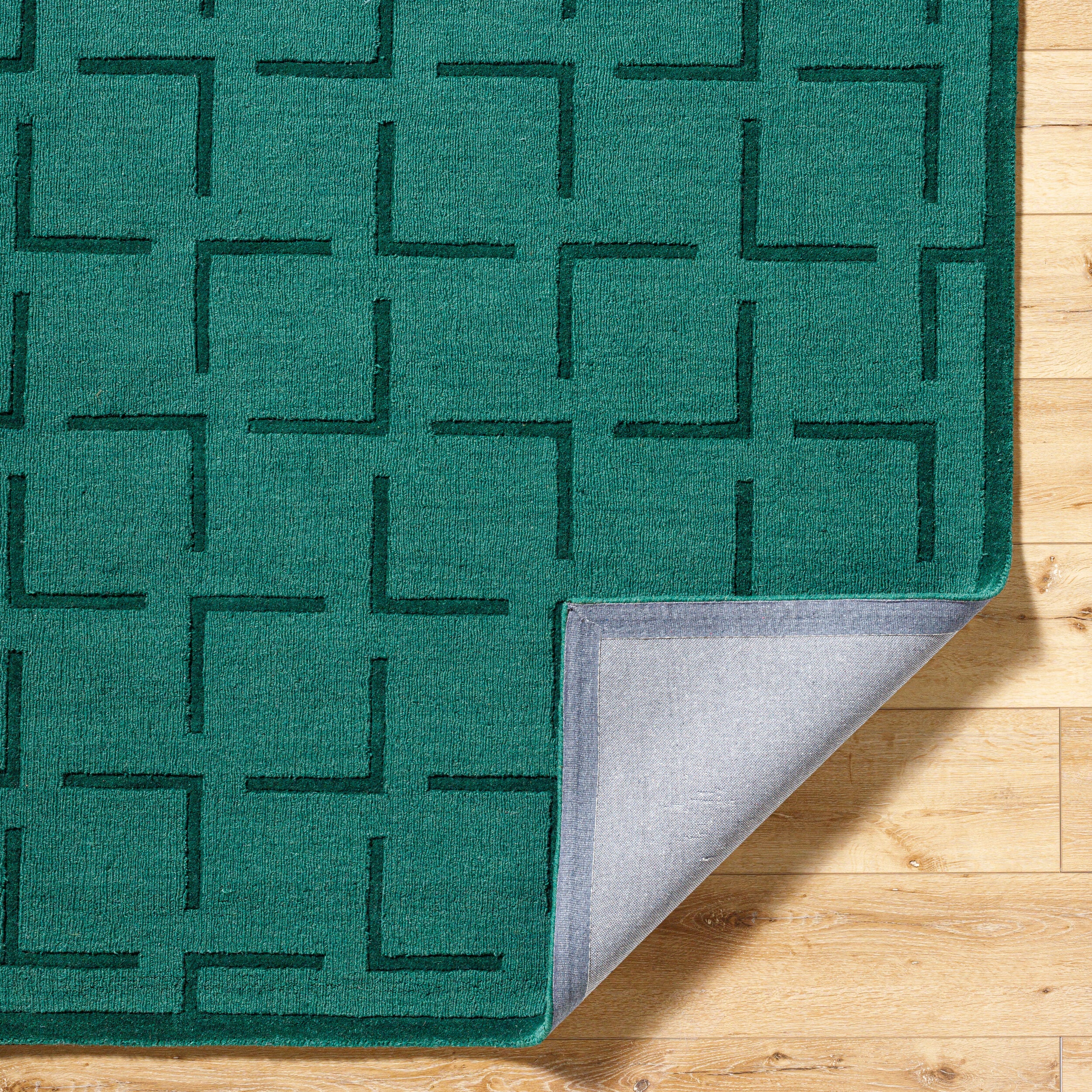 LIVABLISS Mystique M-5490 Emerald Hand Loomed Area Rug