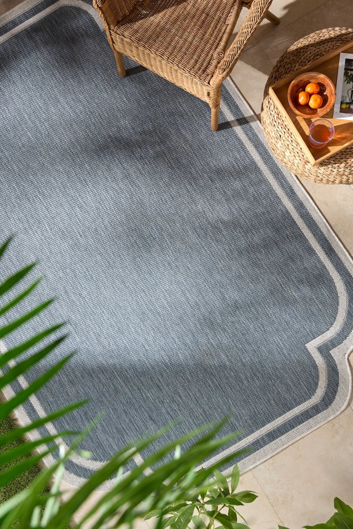 LIVABLISS Miami Beach MBH-2308 Blue Area Rug