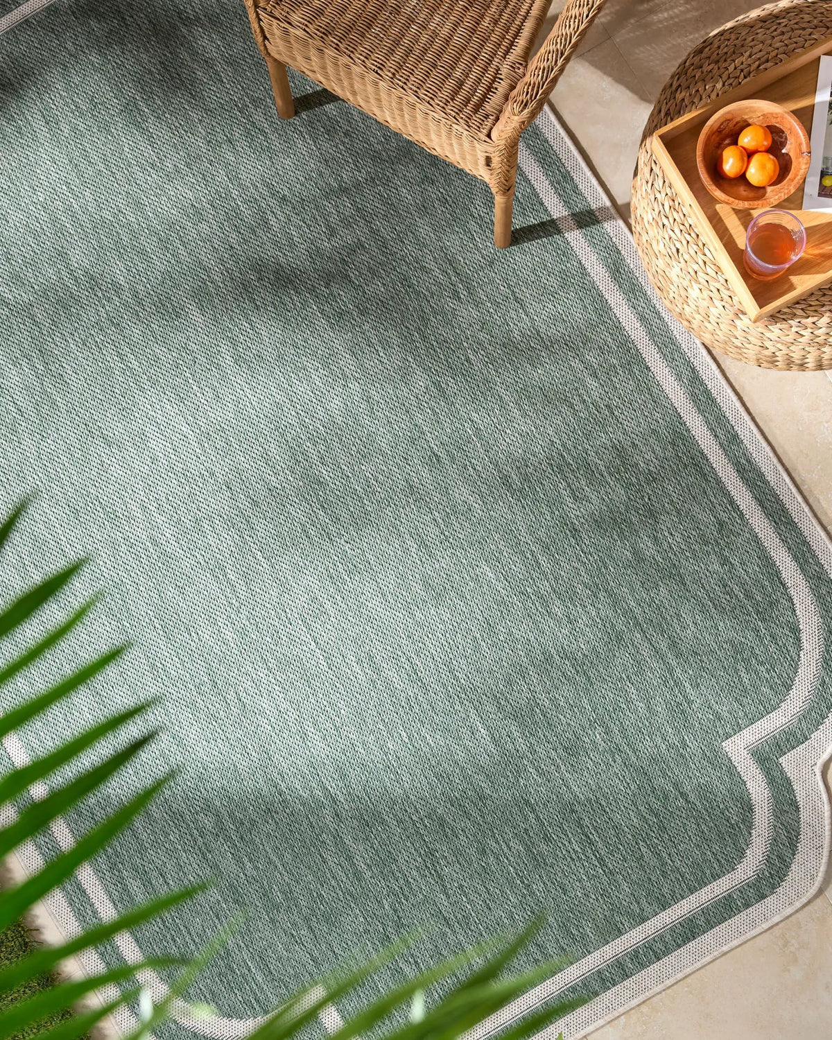LIVABLISS Miami Beach MBH-2312 Medium-Green Area Rug