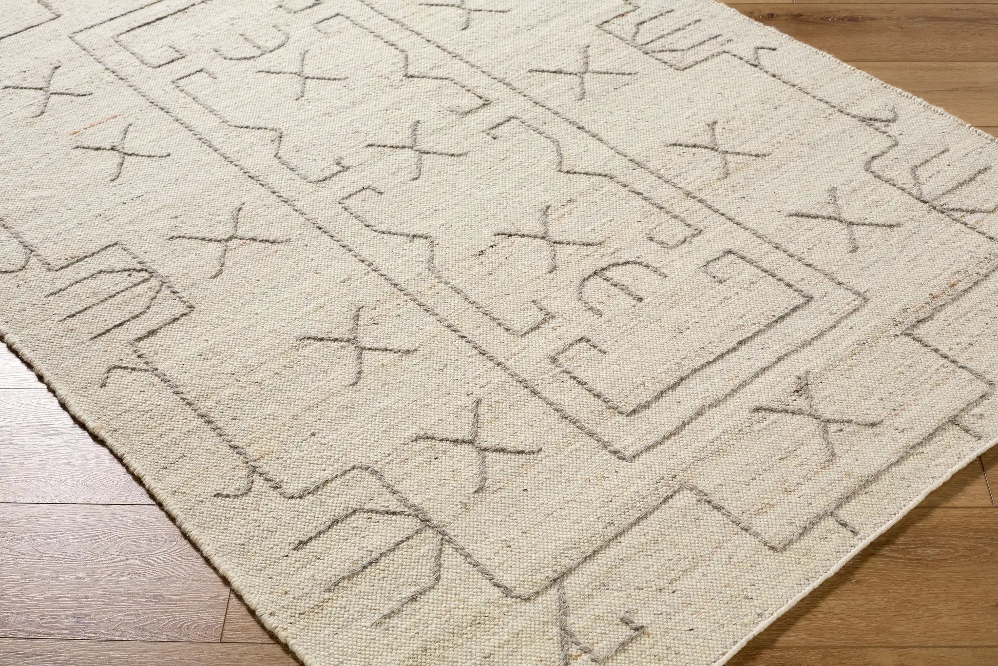 Marcela MCL-2301 Ivory Area Rug by LIVABLISS