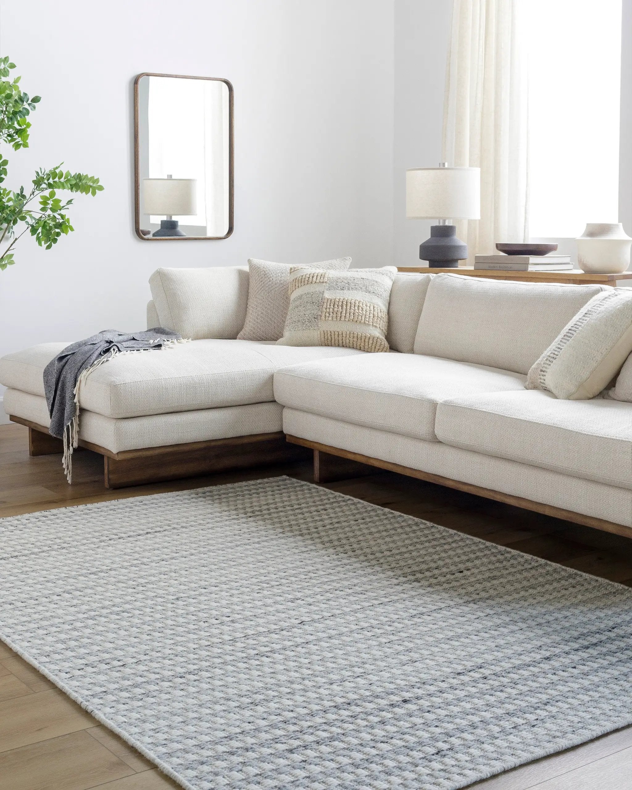 Mardin MDI-2358 Ivory Area Rug by LIVABLISS