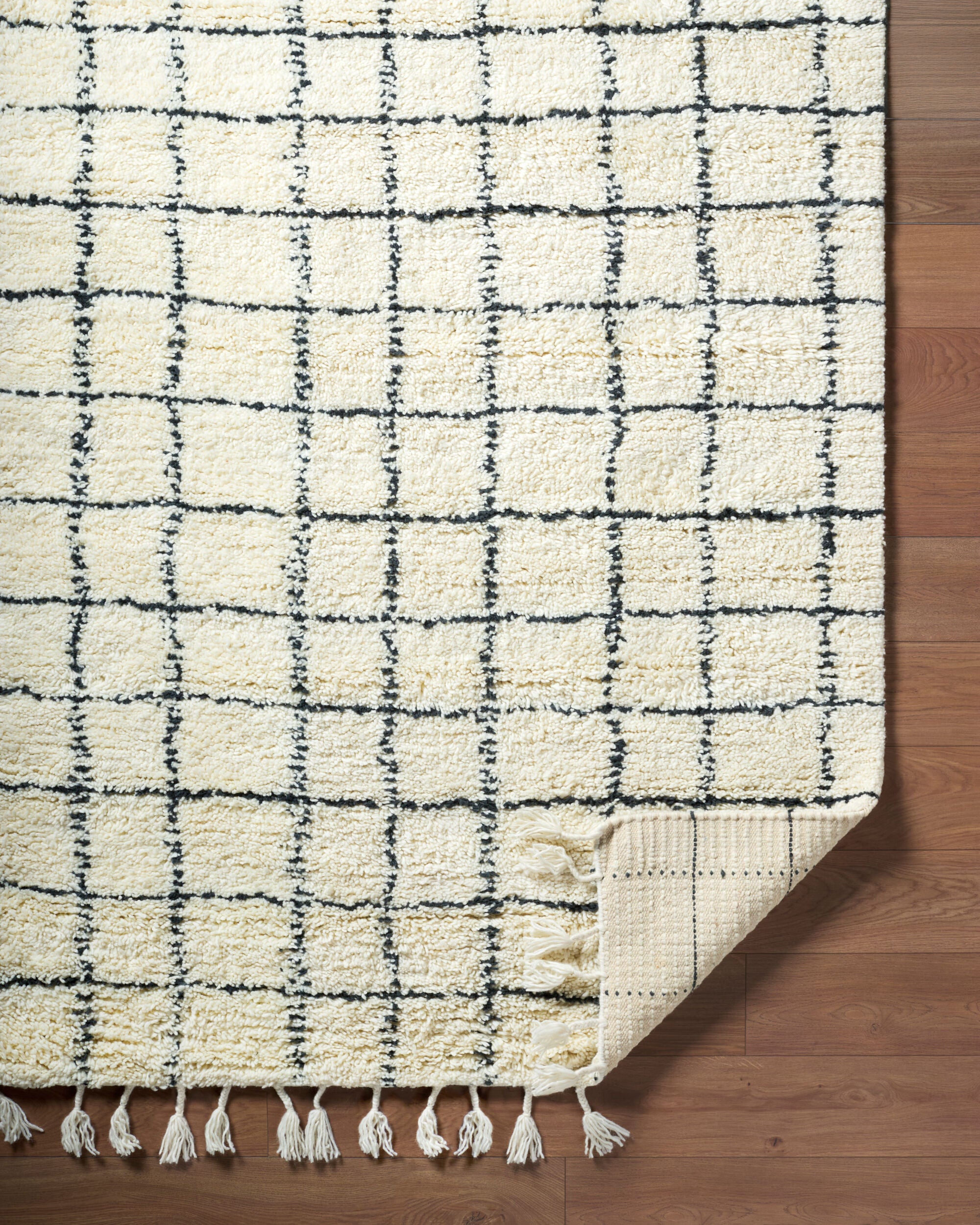 Surya Mirela MMI-2303 Ivory Area Rug by LIVABLISS