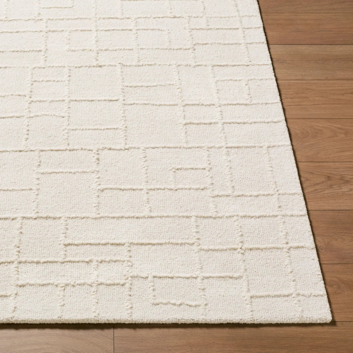 LIVABLISS Matterhorn MTH-2305 Ivory Area Rug