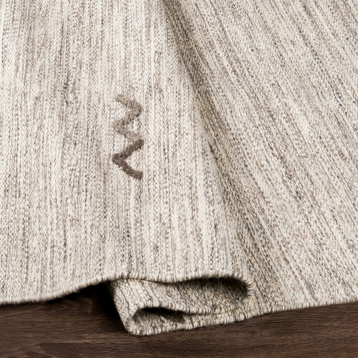 Montezuma MTZ-2004 Off-White Area Rug by LIVABLISS
