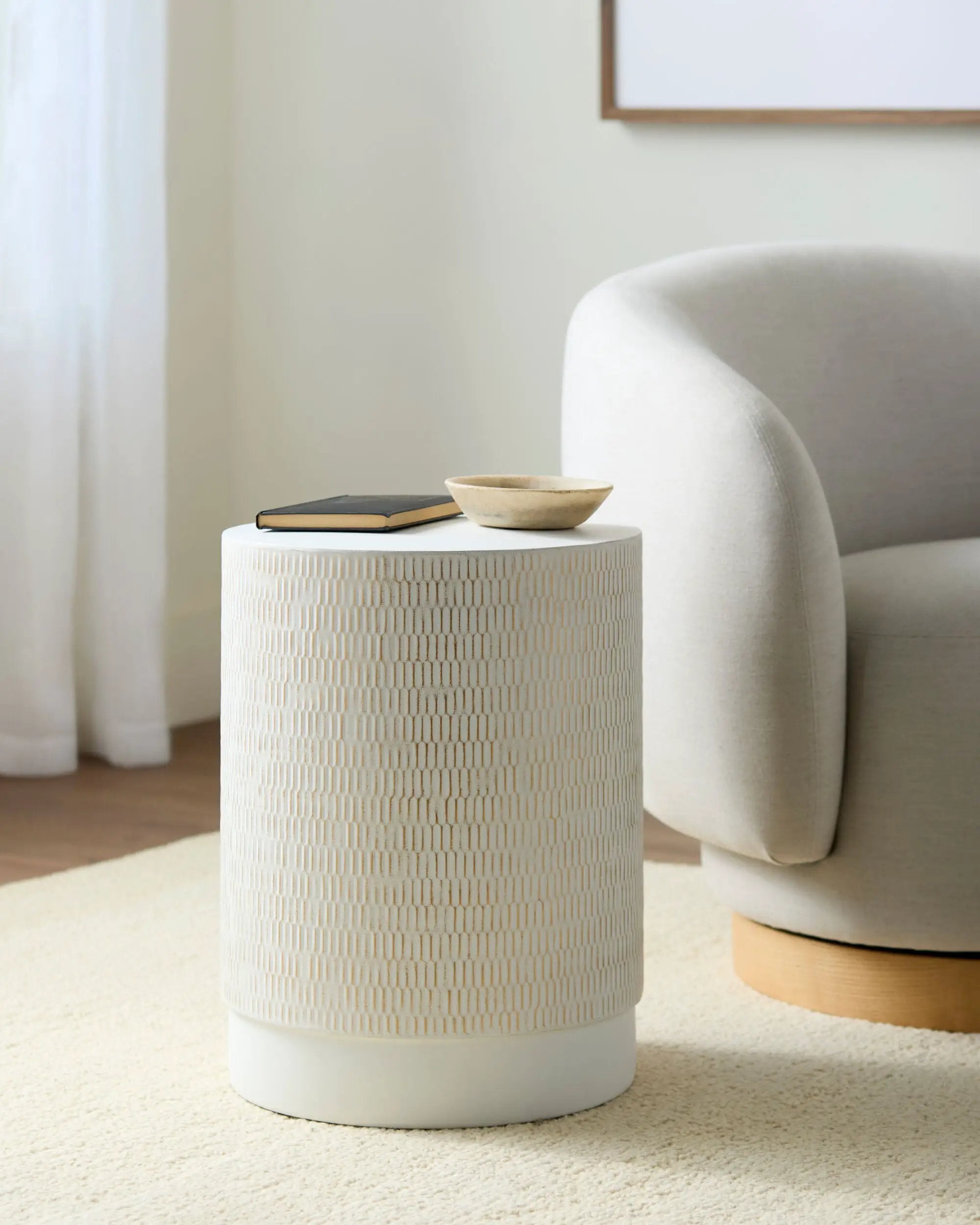 Amenet NEA-003 Gold / White End Table by LIVABLISS