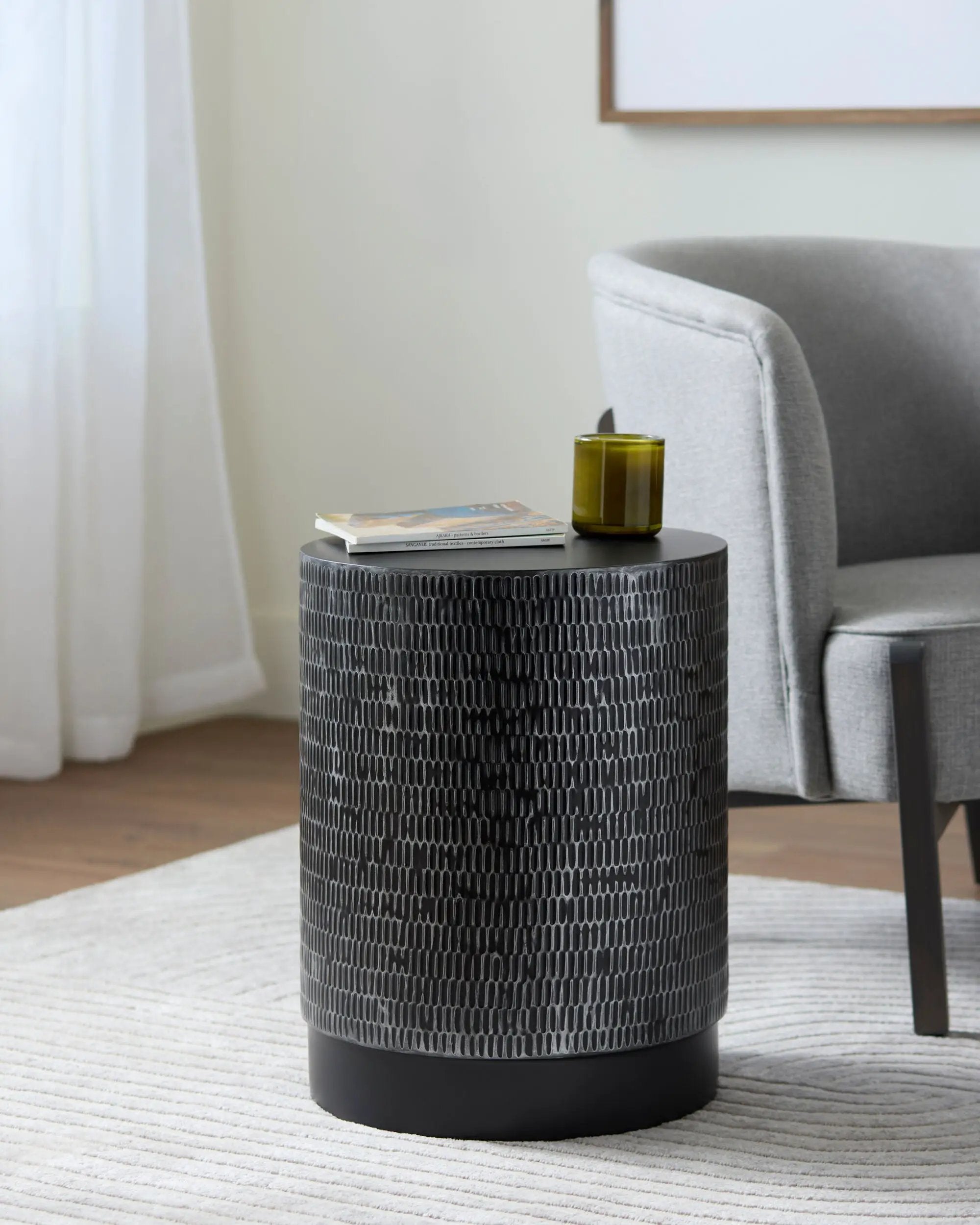 Amenet NEA-004 Silver Gray End Table by LIVABLISS