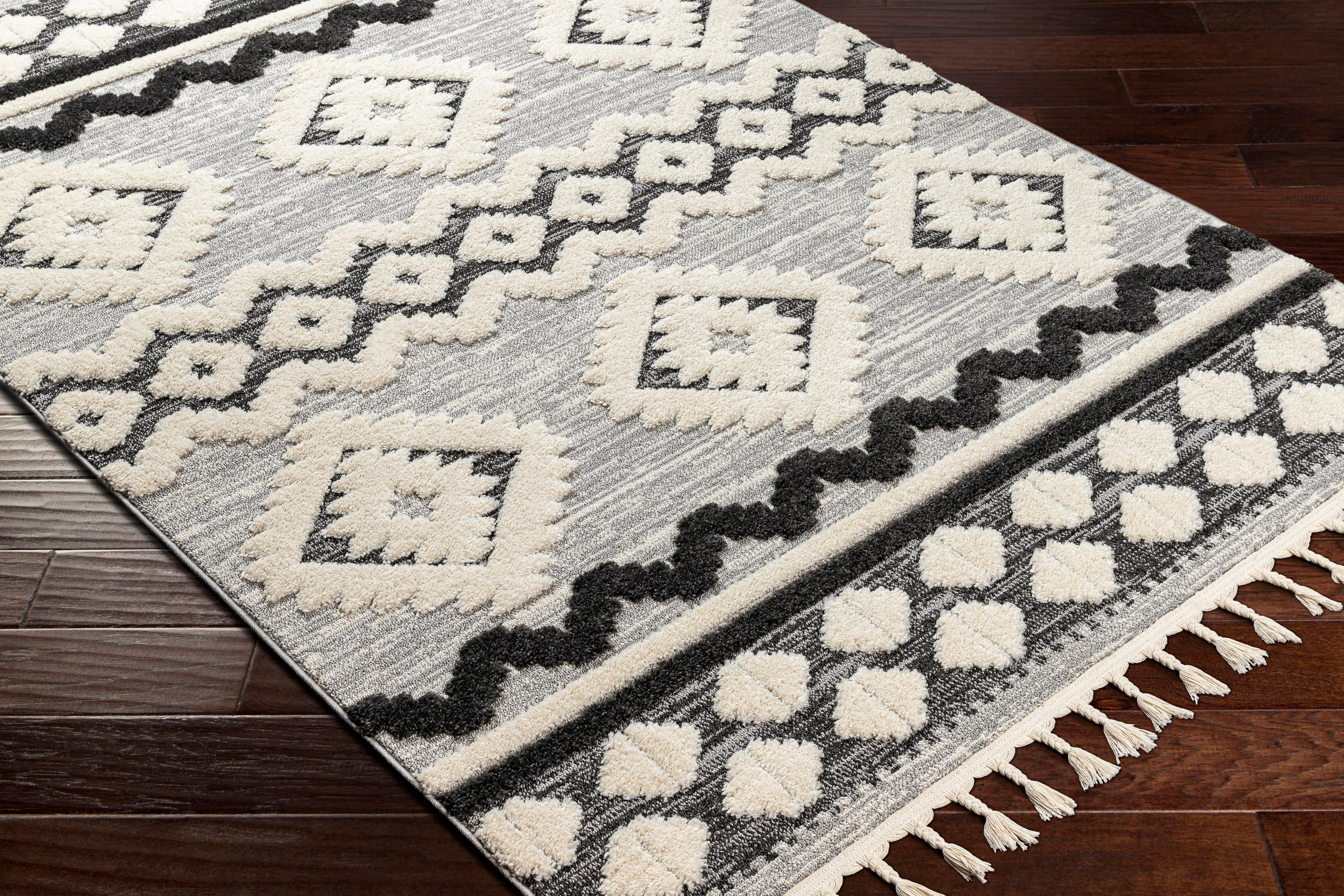 Surya Nora NOA-2301 Cream Area Rug by LIVABLISS