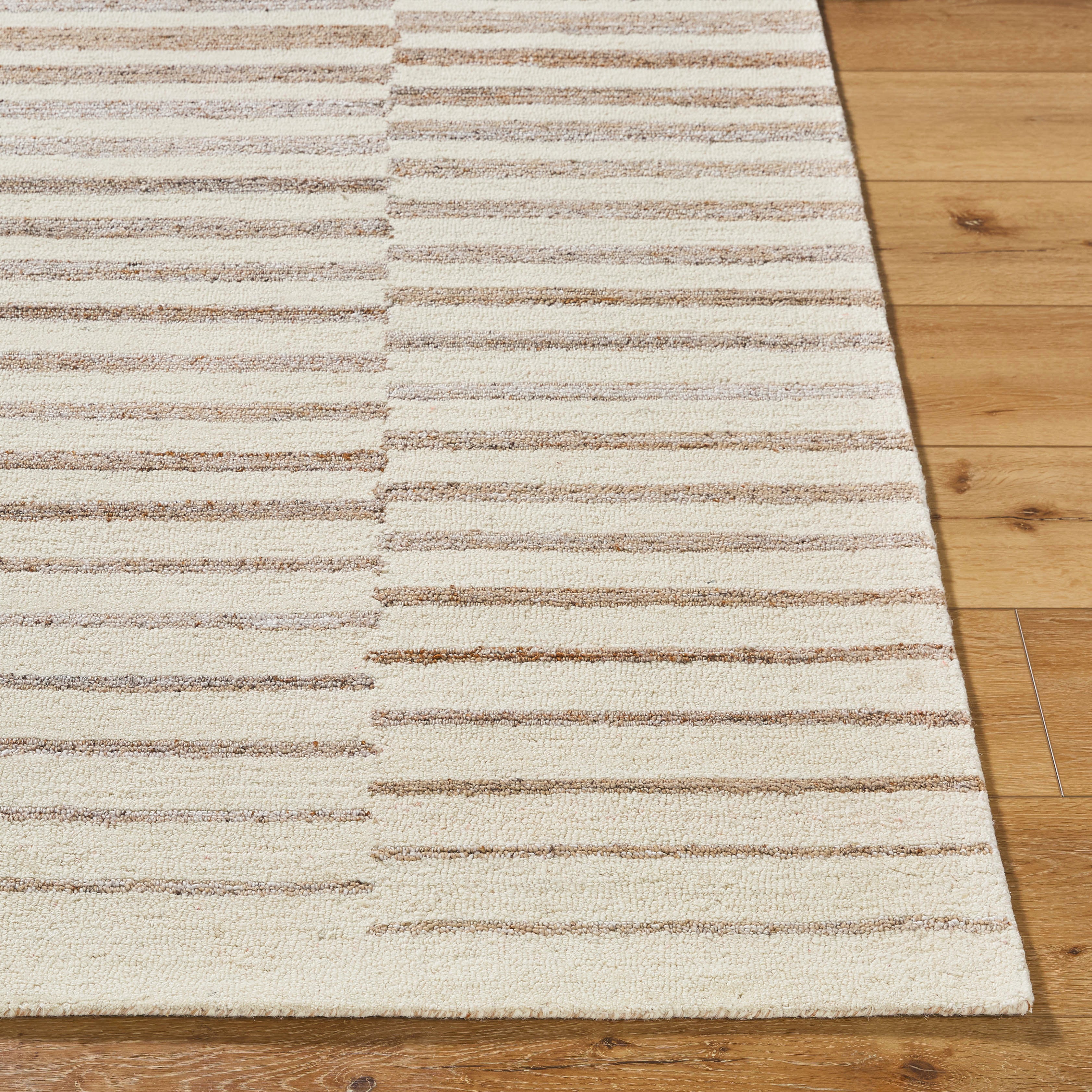 LIVABLISS Ottawa OTW-2304 Area Rug