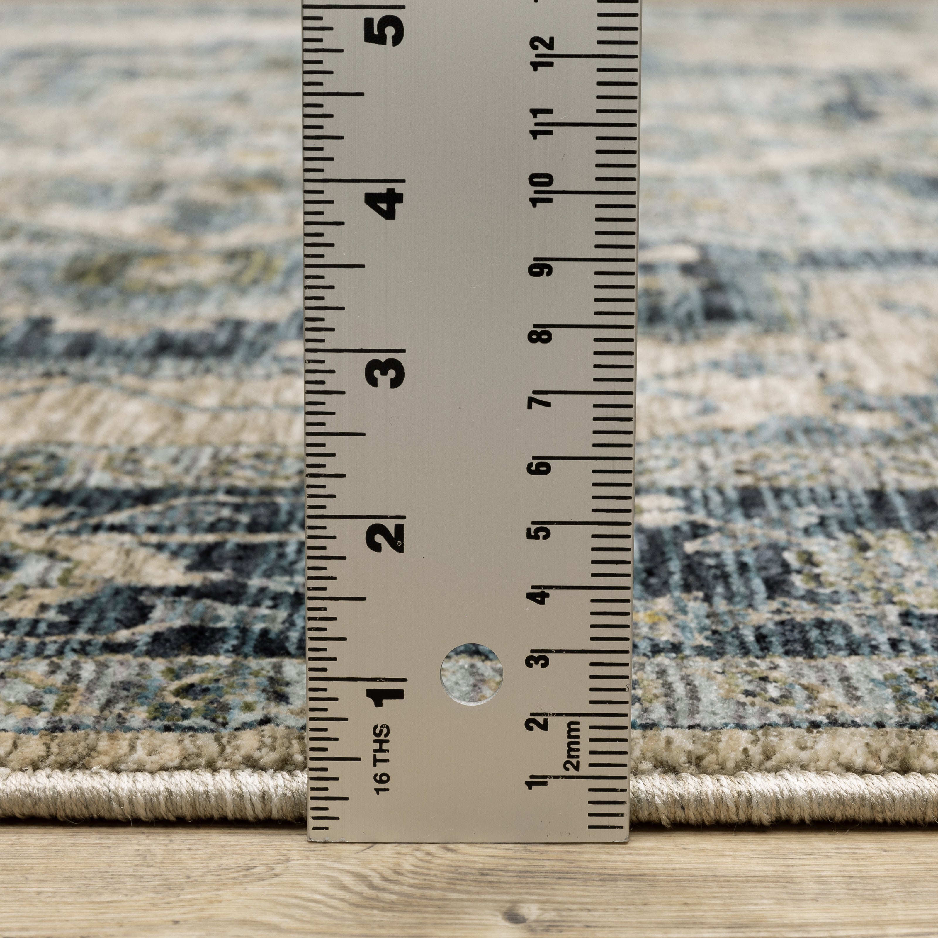 Aberdeen 051G1 Blue/ Tan Traditional Area Rug by Oriental Weavers