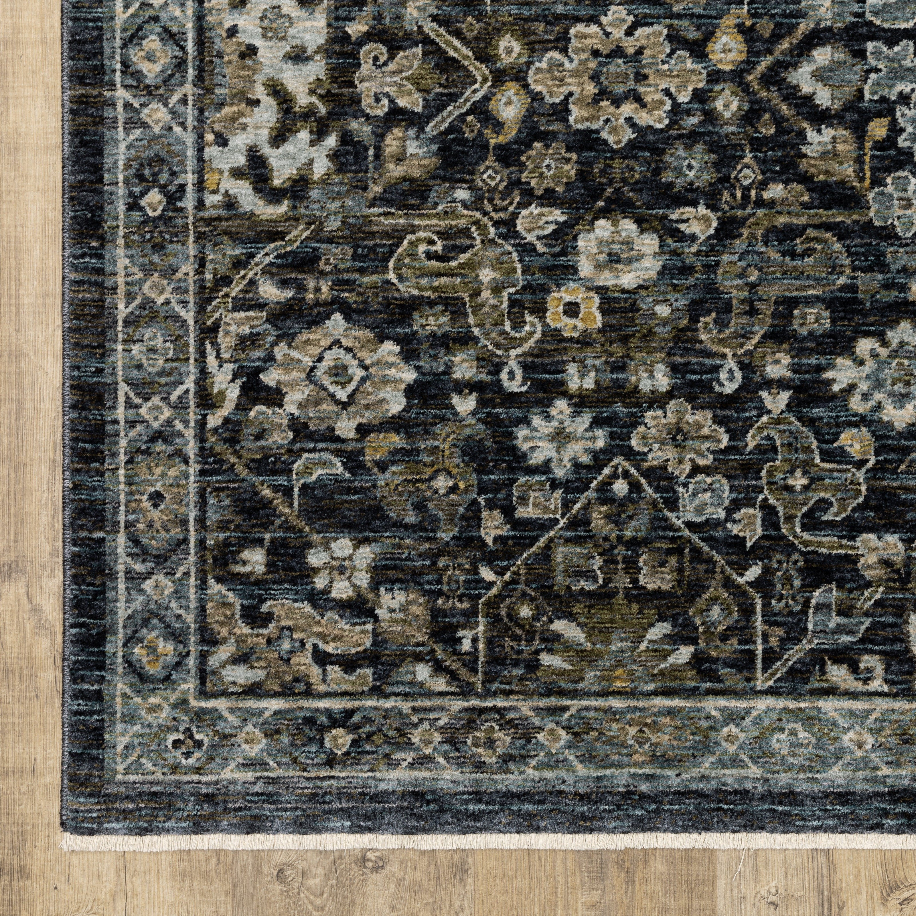 Aberdeen 533K1 Blue/ Light Blue Traditional Area Rug by Oriental Weavers