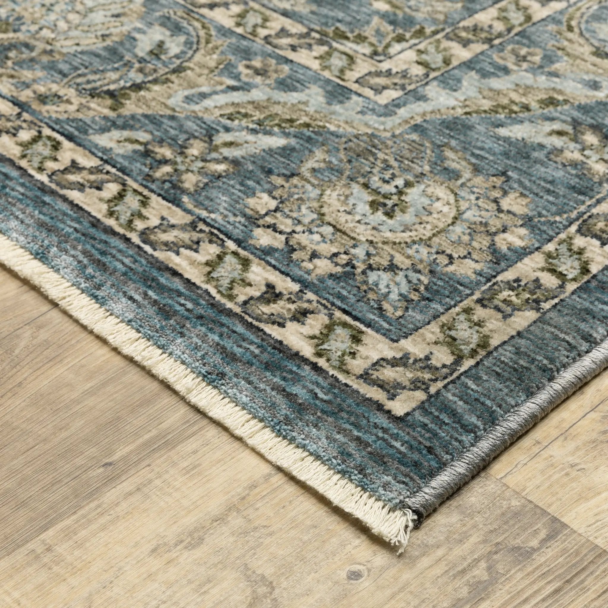 Aberdeen 070H1 Blue/ Beige Area Rug by Oriental Weavers