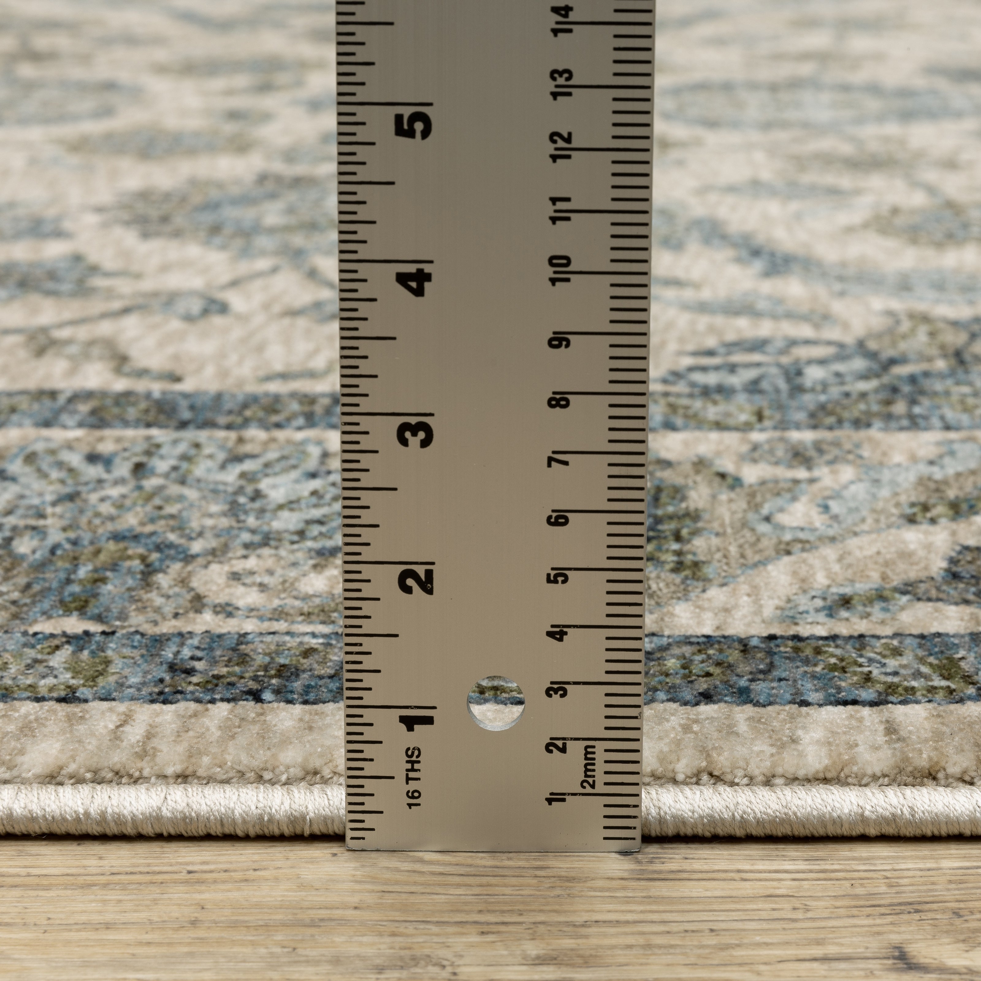 Aberdeen 070I1 Beige/ Blue Traditional Area Rug by Oriental Weavers