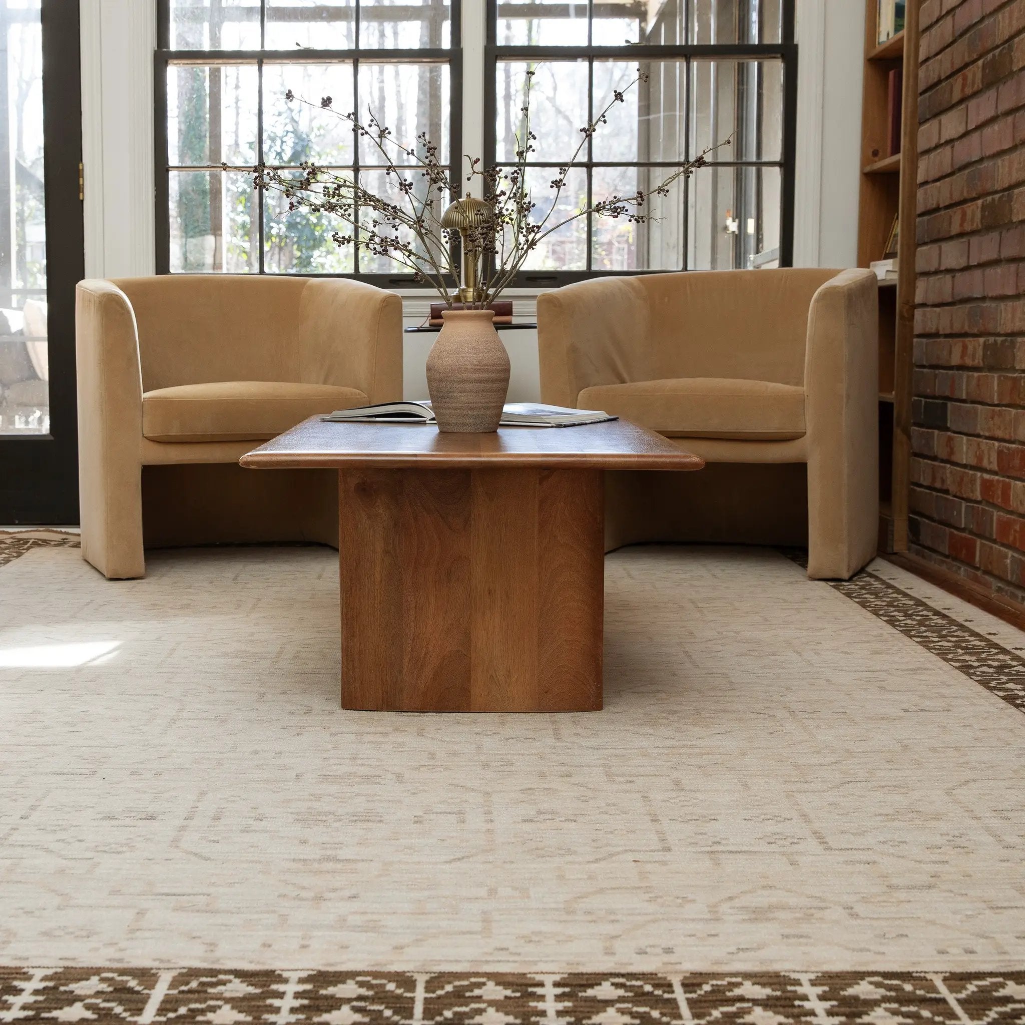 Acacia ACA02 Beige/ Brown Area Rug by Oriental Weavers