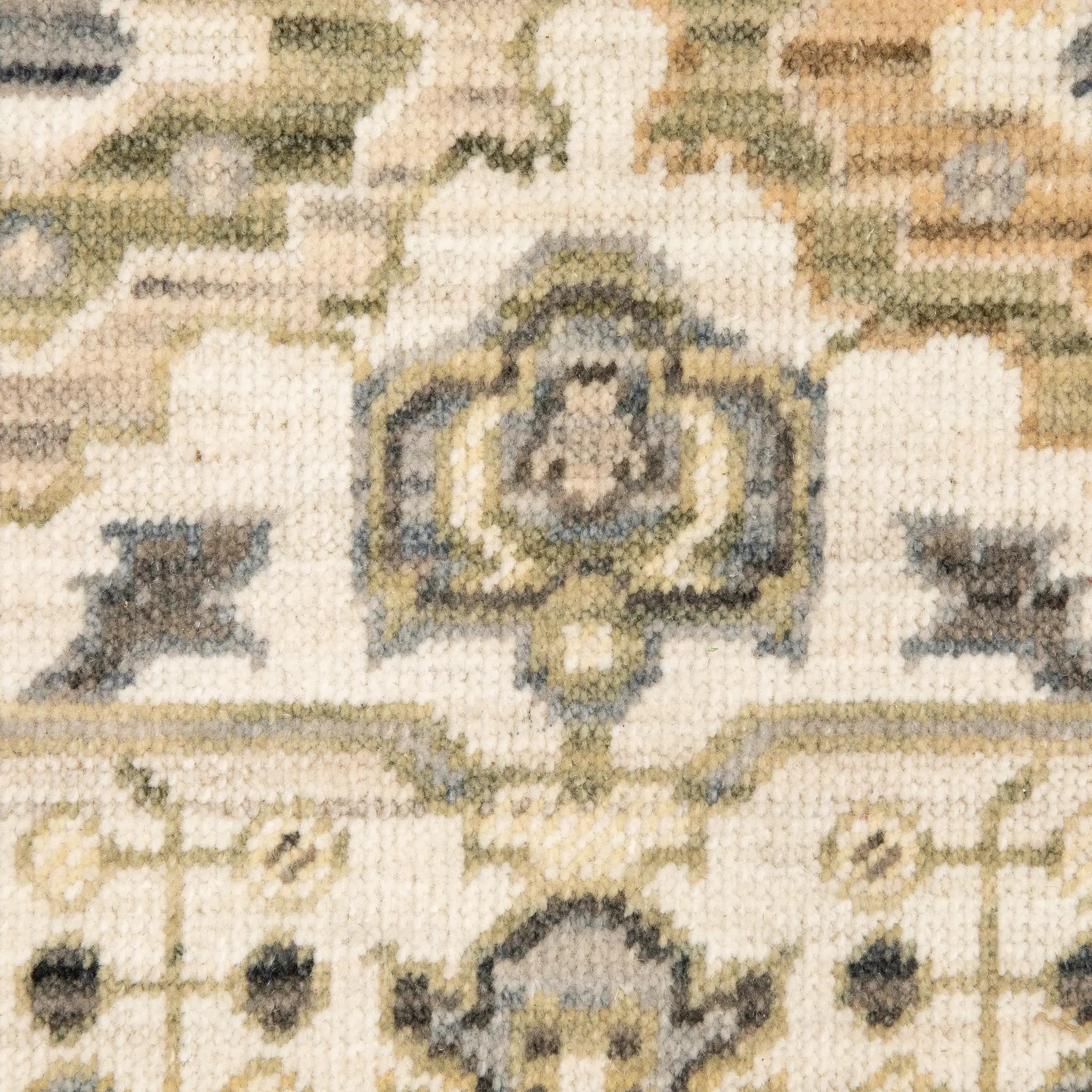 Acacia ACA11 Beige/ Gold Area Rug by Oriental Weavers