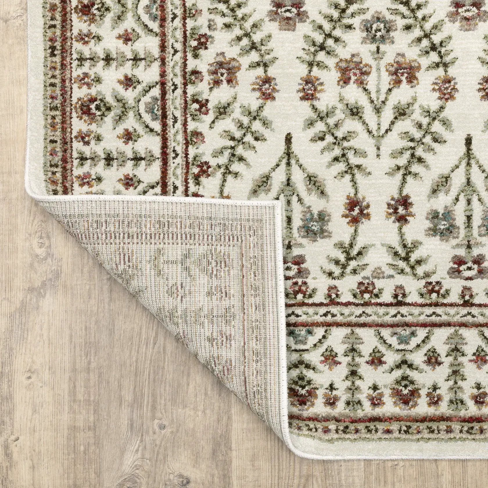 Andorra 3717A Ivory/ Red Area Rug by Oriental Weavers
