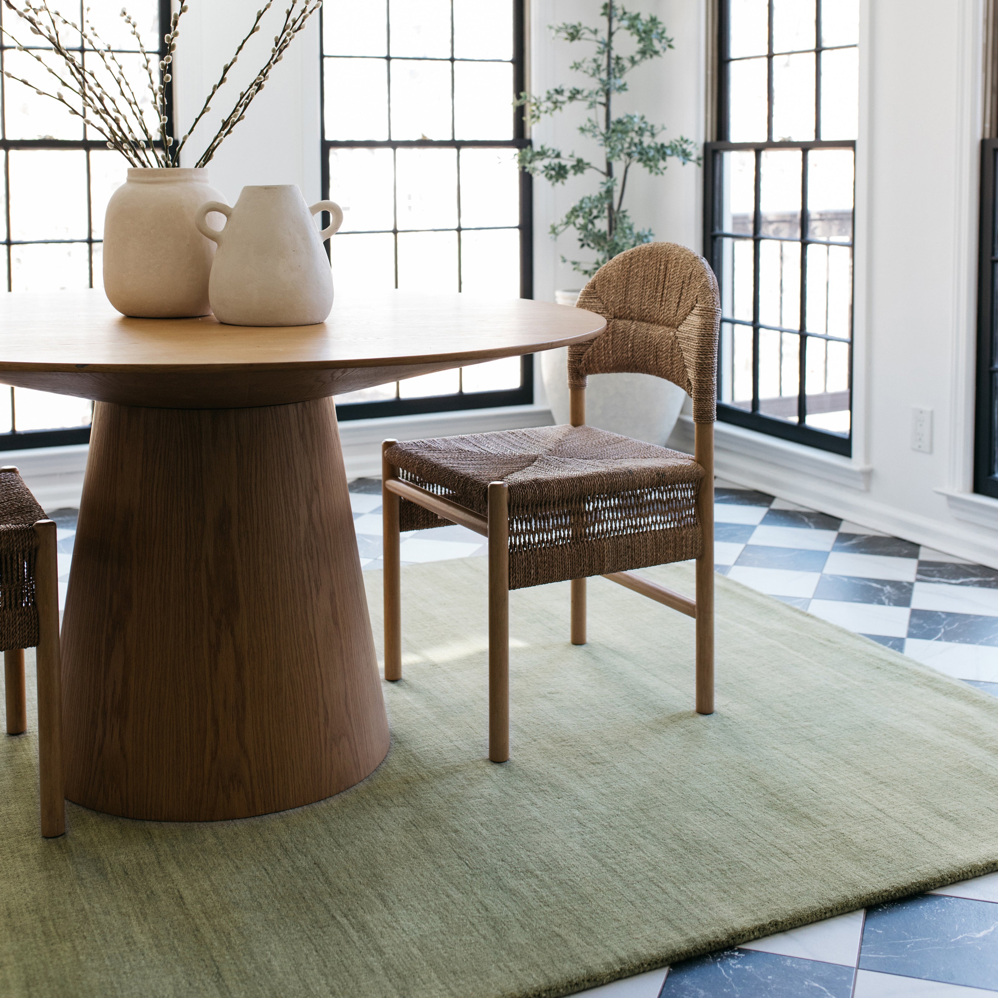 Aniston II 27115 Silver Area Rug, silver solid wool area rug with heathered texture and plush hand-tufted surface.