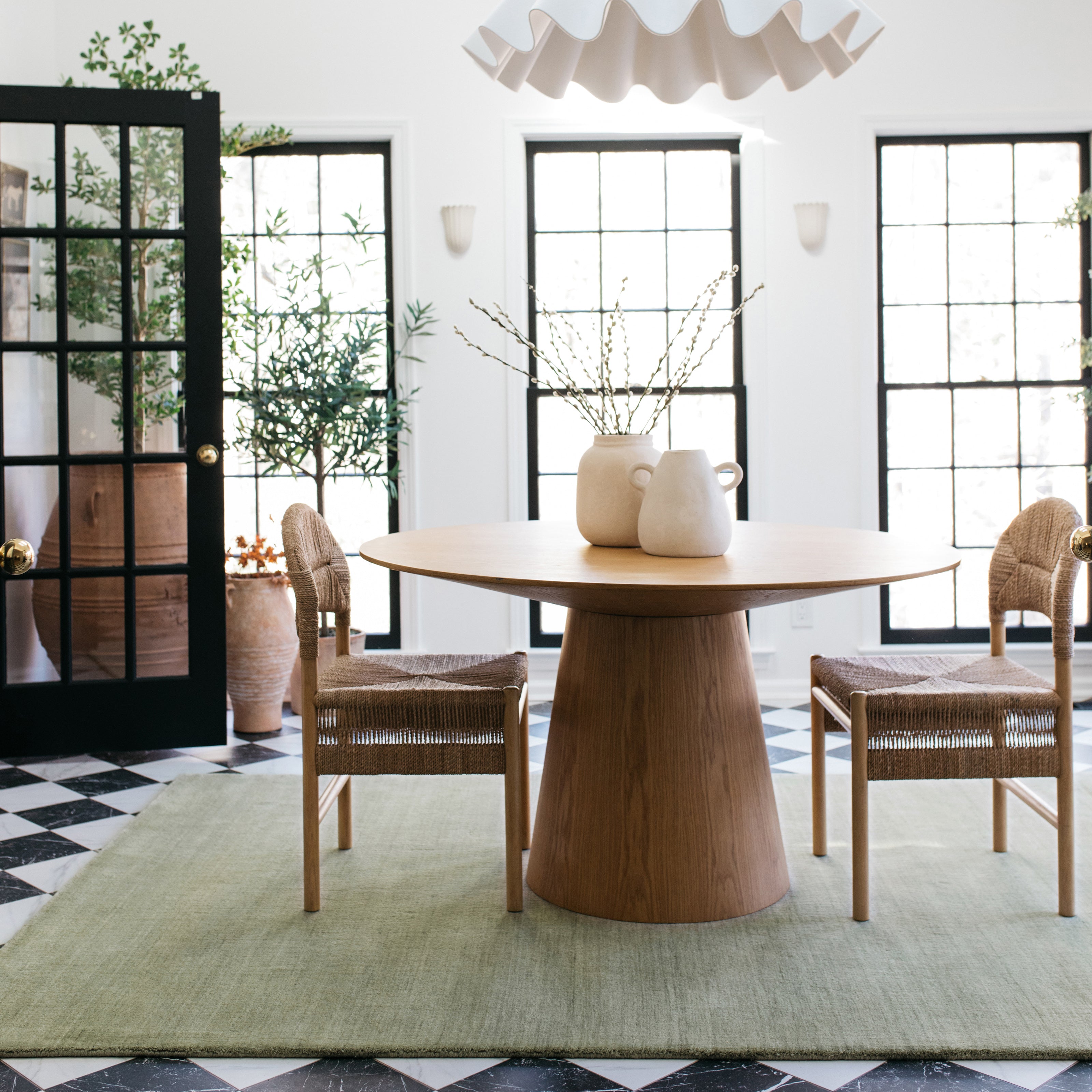 Aniston II 27115 Silver Area Rug, silver solid wool area rug with heathered texture and plush hand-tufted surface.