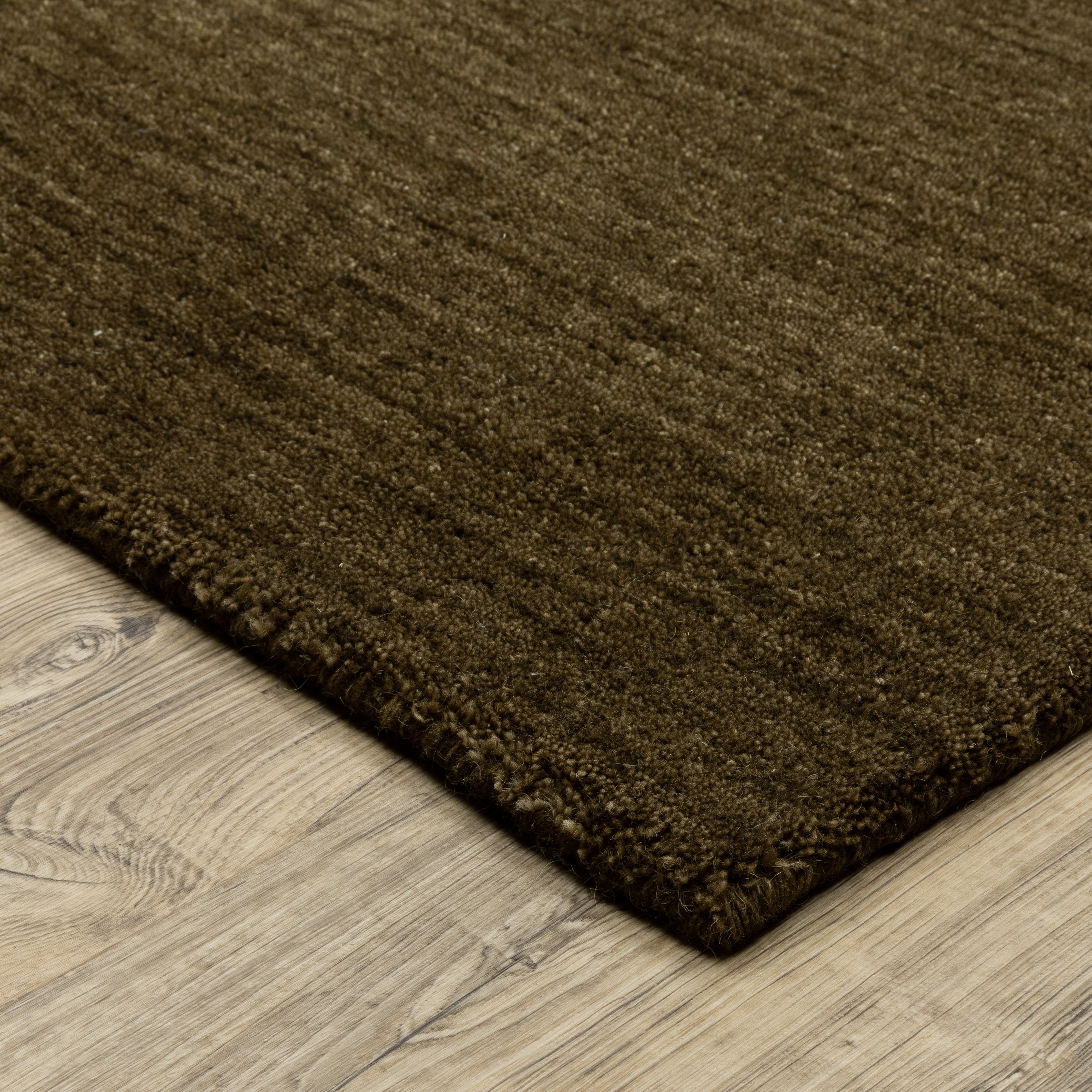 Aniston II 27117 Brown Area Rug, brown solid wool area rug with heathered texture and plush hand-tufted surface.