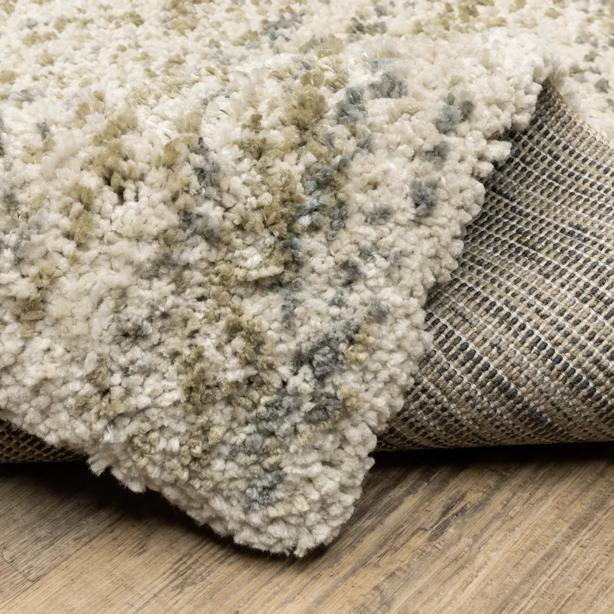 Aspen 3154E Ivory/ Gold Area Rug by Oriental Weavers