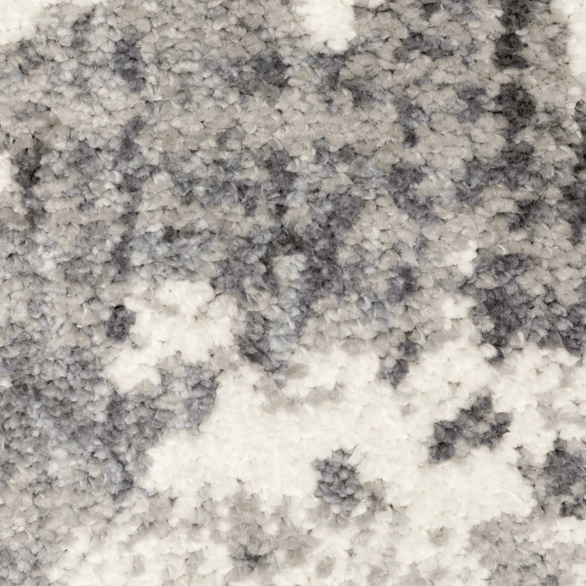 Aspen 003H9 Grey/ Ivory Area Rug by Oriental Weavers