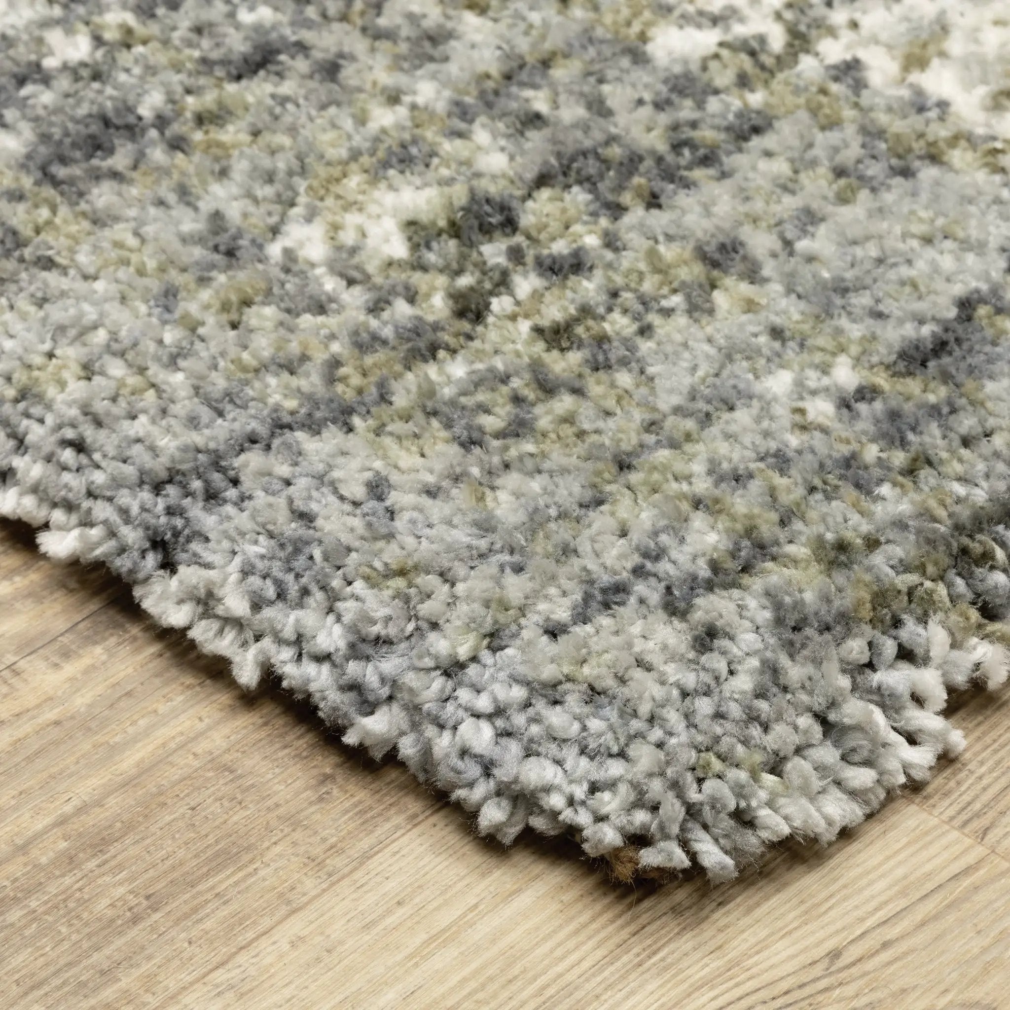 Aspen 530J9 Grey/ Ivory Area Rug by Oriental Weavers