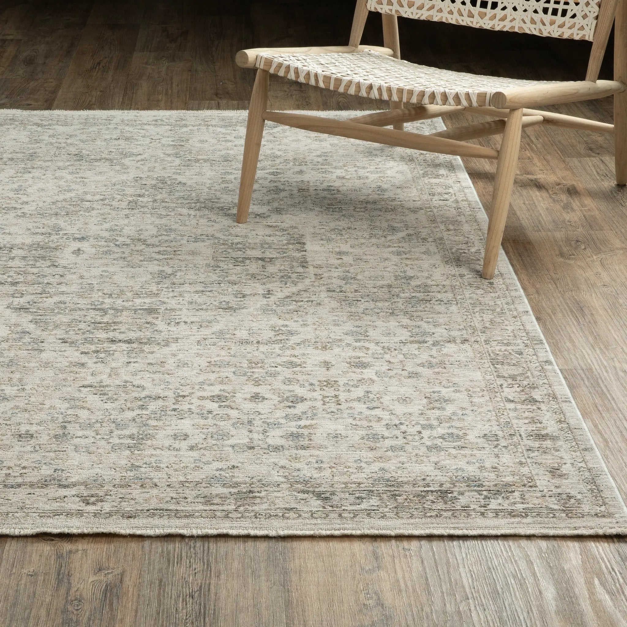 Avalon AVA04 Grey/ Beige Area Rug by Oriental Weavers