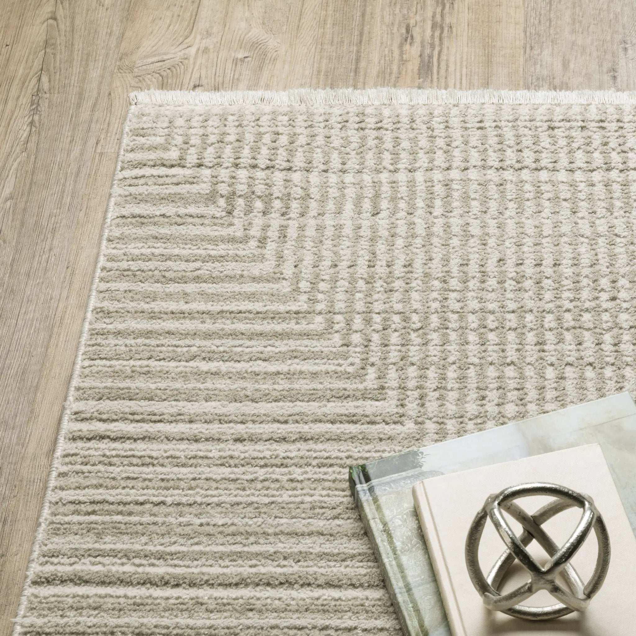 Bauer 4150E Beige/ Ivory Area Rug by Oriental Weavers