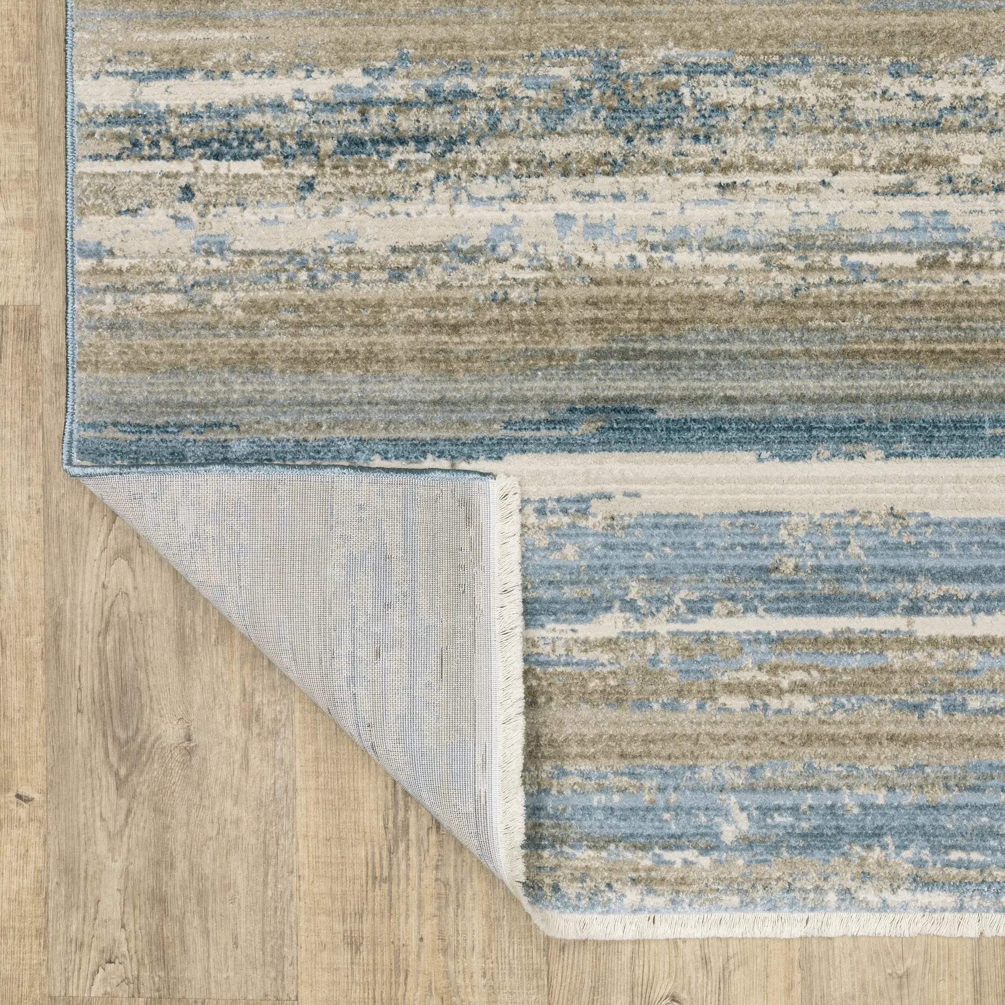 Bauer 042L2 Blue/ Beige Area Rug by Oriental Weavers