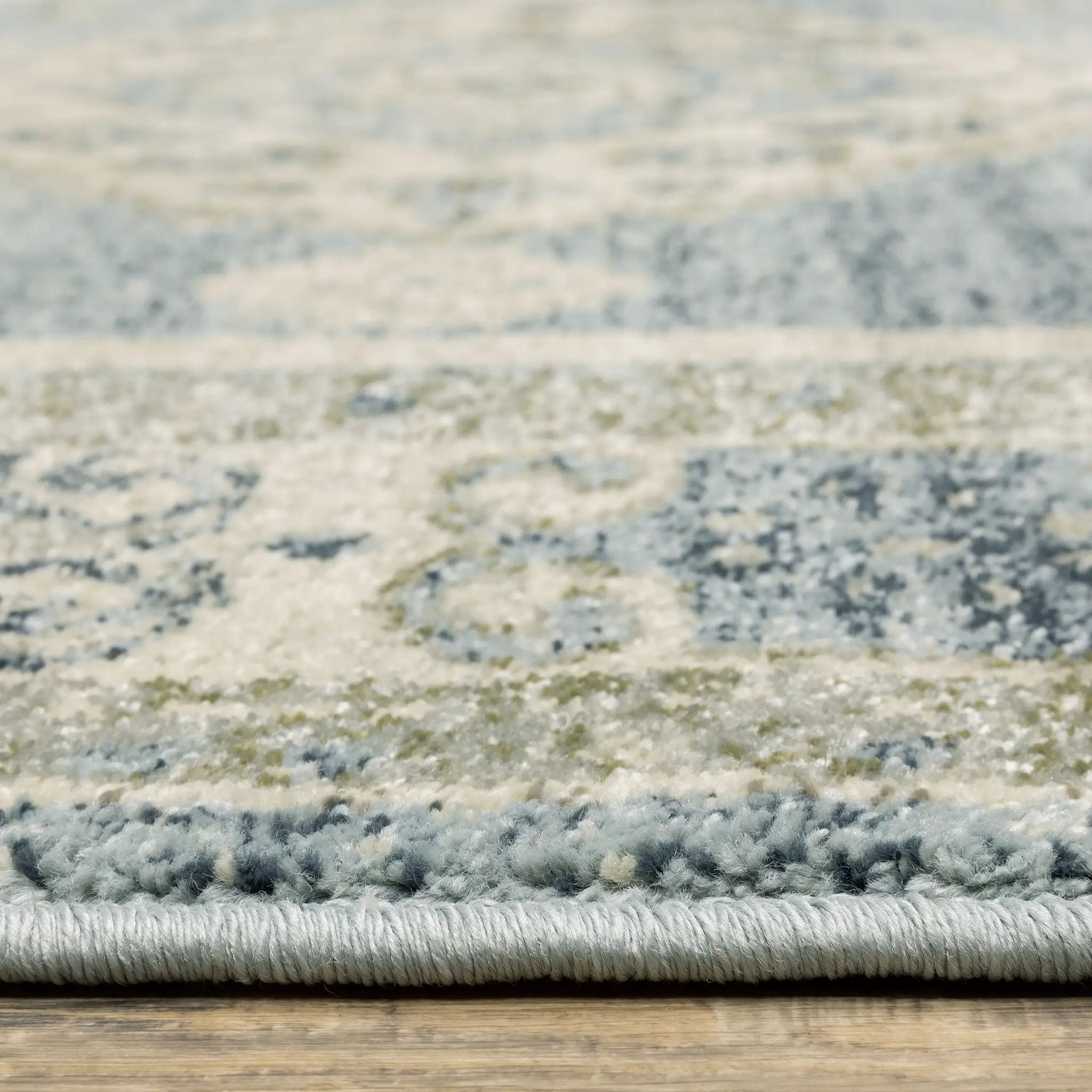 Branson BR03A Blue/ Grey Area Rug by Oriental Weavers